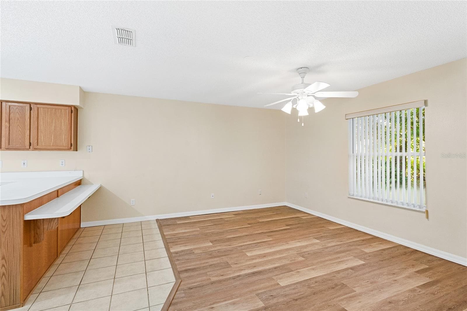 Single Family Residence at 32656 OAK PARK DR, LEESBURG, photo 17 of 59