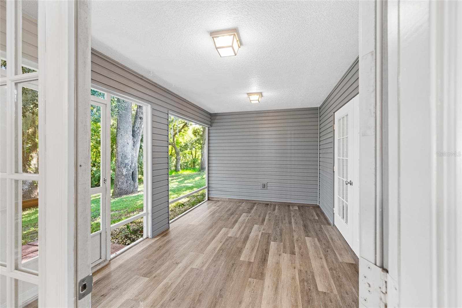 Single Family Residence at 32656 OAK PARK DR, LEESBURG, photo 20 of 59
