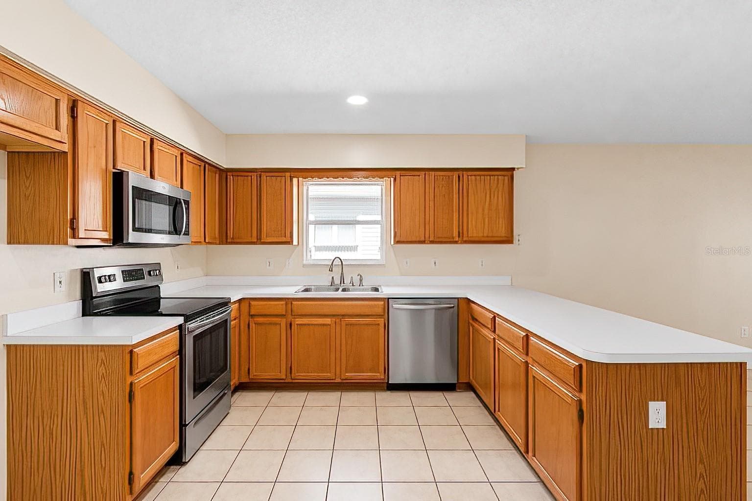 Single Family Residence at 32656 OAK PARK DR, LEESBURG, photo 54 of 59