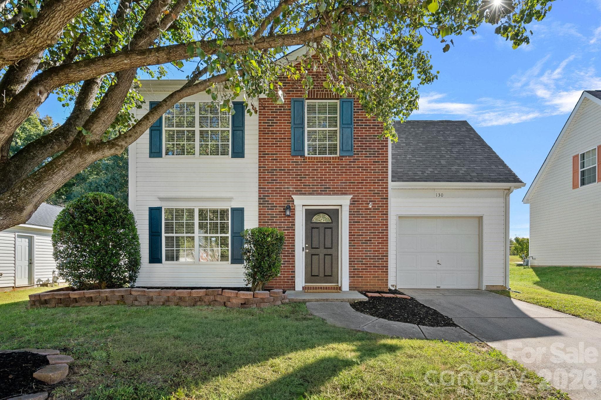 Single Family Residence at 130 Camforth Drive, Mooresville, photo 2 of 32