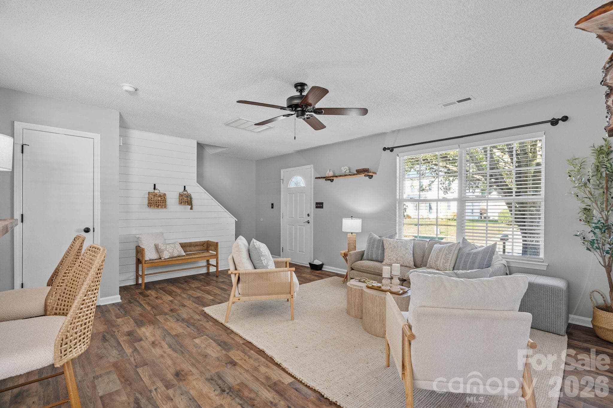 Living room - 130 Camforth Drive, Mooresville