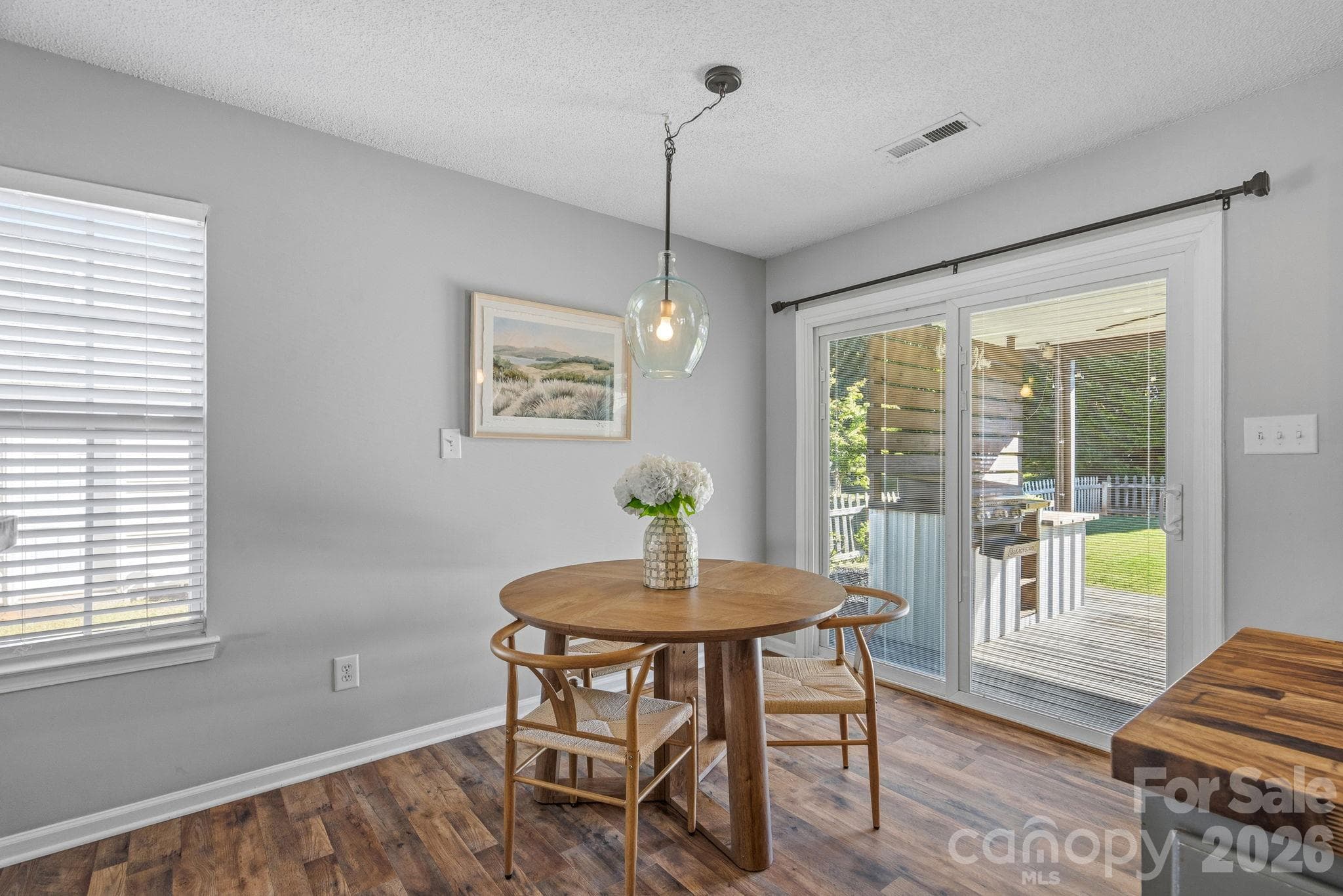 Dining area - 130 Camforth Drive, Mooresville