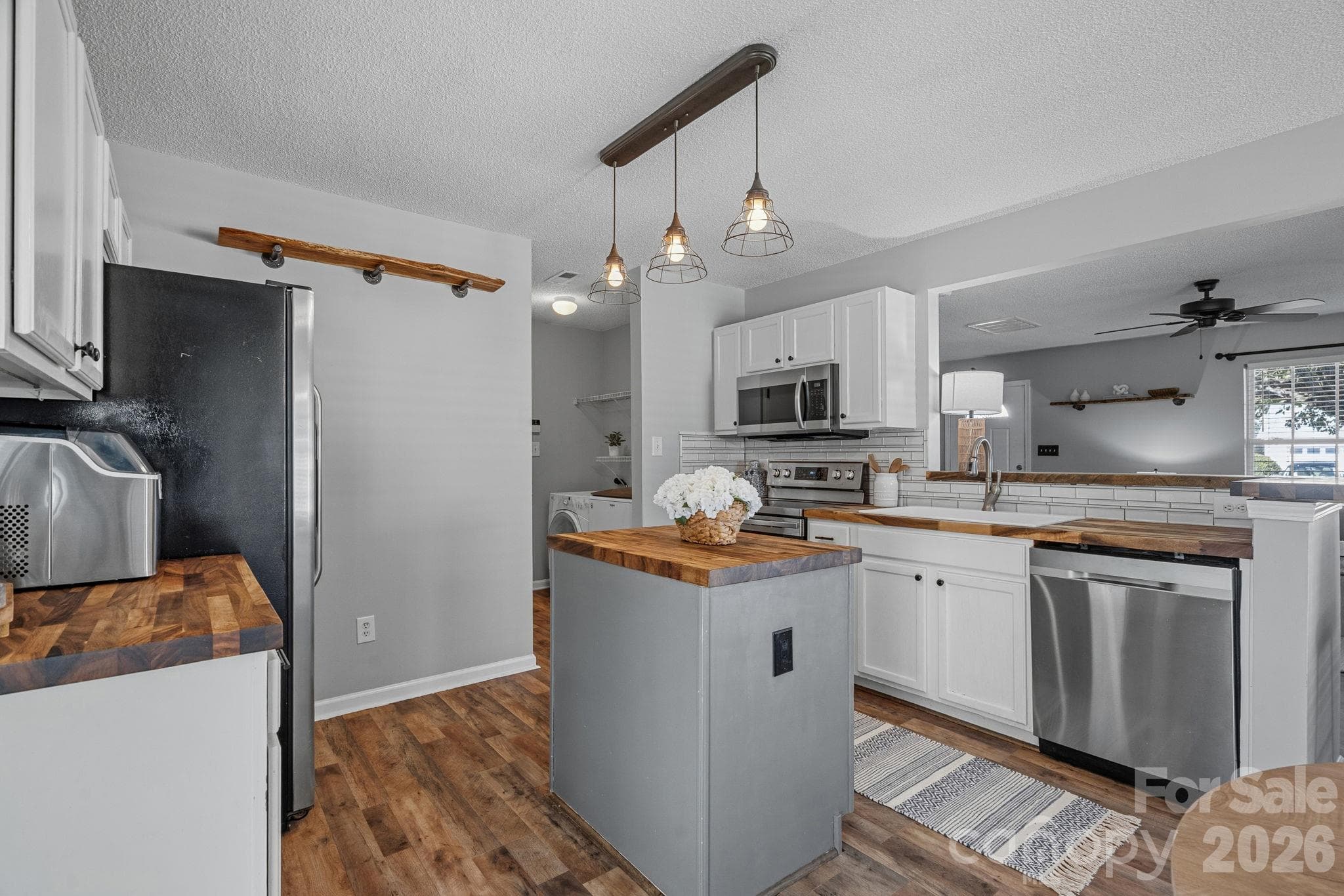 Kitchen - 130 Camforth Drive, Mooresville