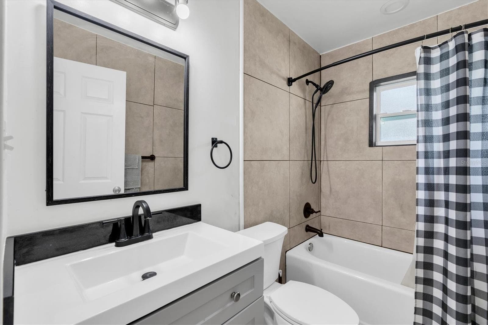 Bath 2 - 1906 BRUST AVE, TAMPA