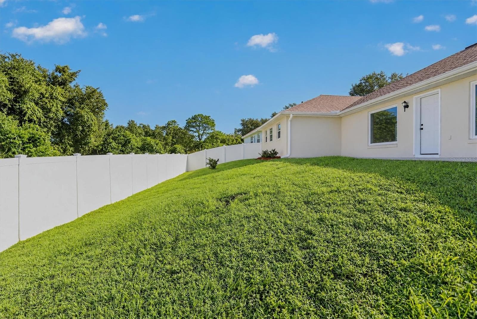 Single Family Residence at 1254 N RIDGE BLVD, CLERMONT, photo 43 of 44