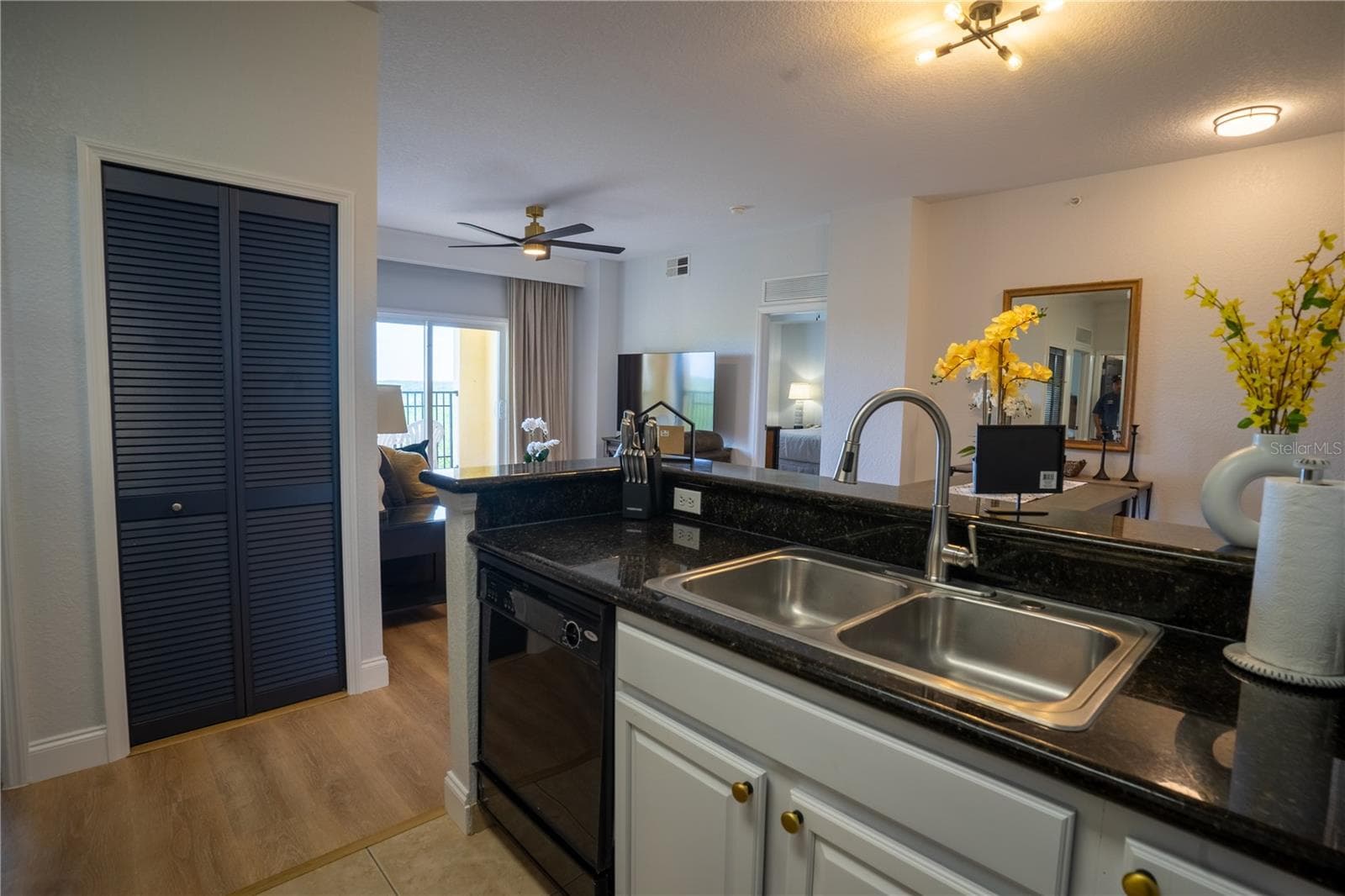 Condo - Hotel at 8125 RESORT VILLAGE DR #5903, ORLANDO, photo 13 of 44