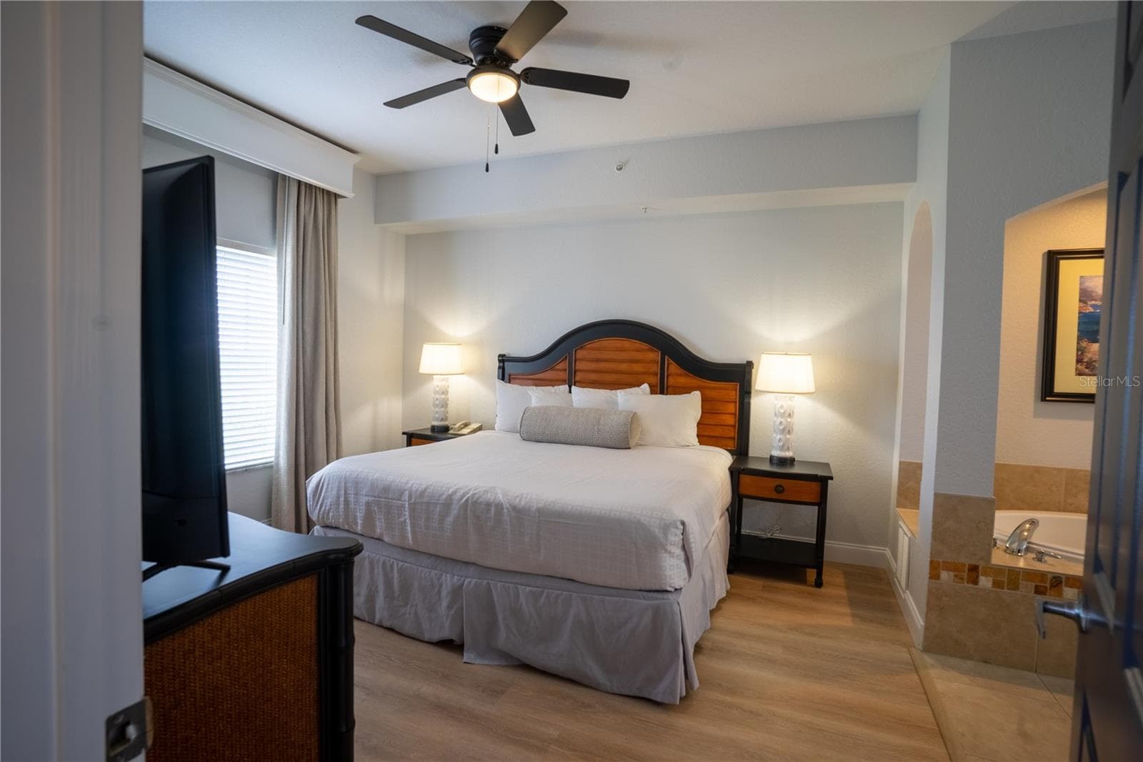 Condo - Hotel at 8125 RESORT VILLAGE DR #5903, ORLANDO, photo 15 of 44