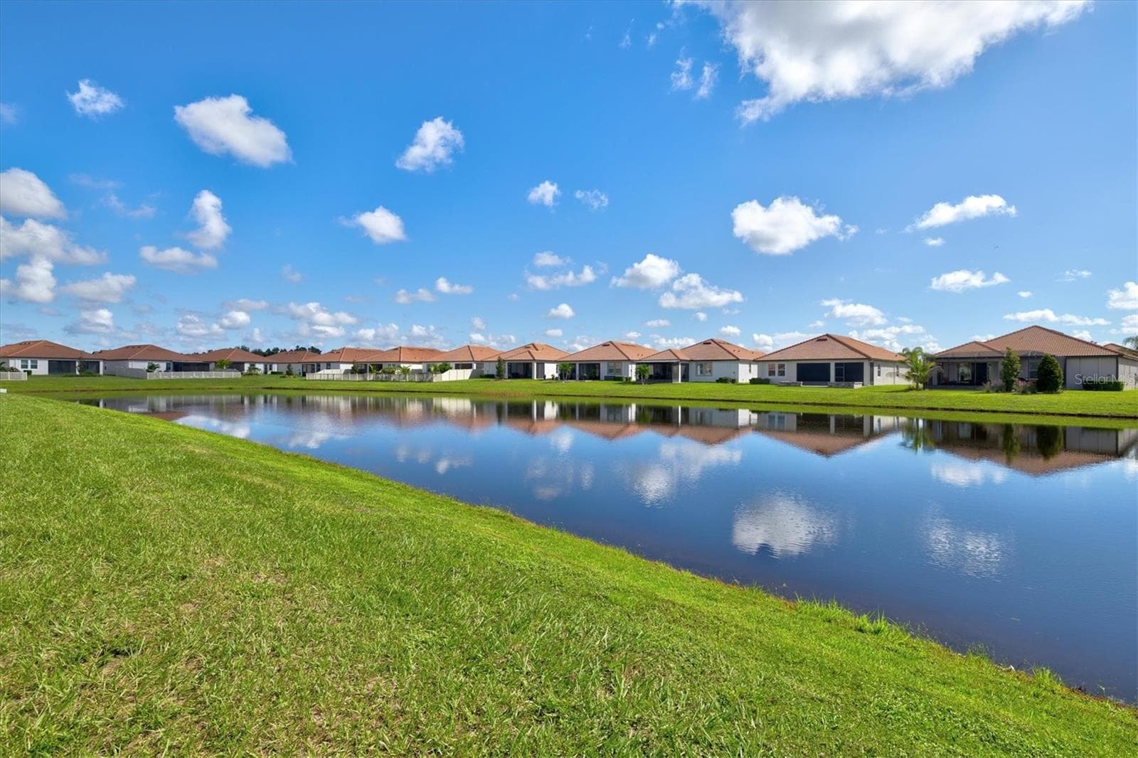 Single Family Residence at 17216 SCUBA CREST ST, WIMAUMA, photo 27 of 98