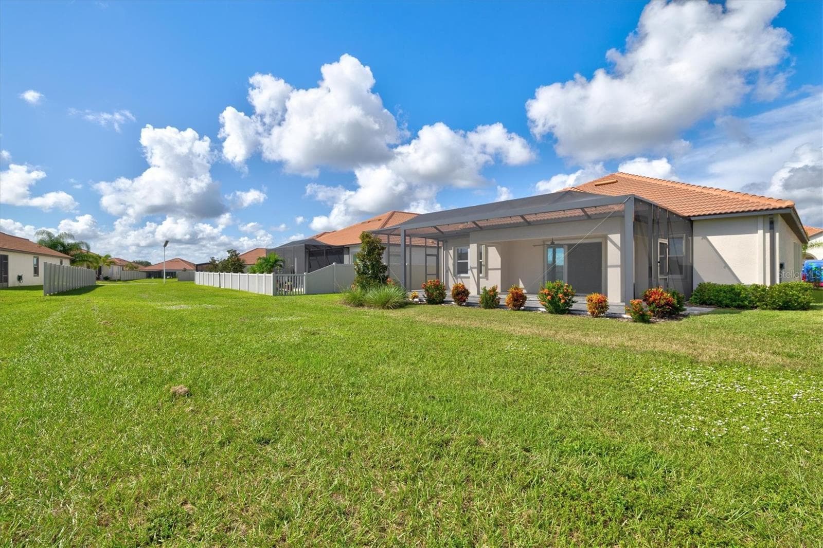 Single Family Residence at 17216 SCUBA CREST ST, WIMAUMA, photo 30 of 98