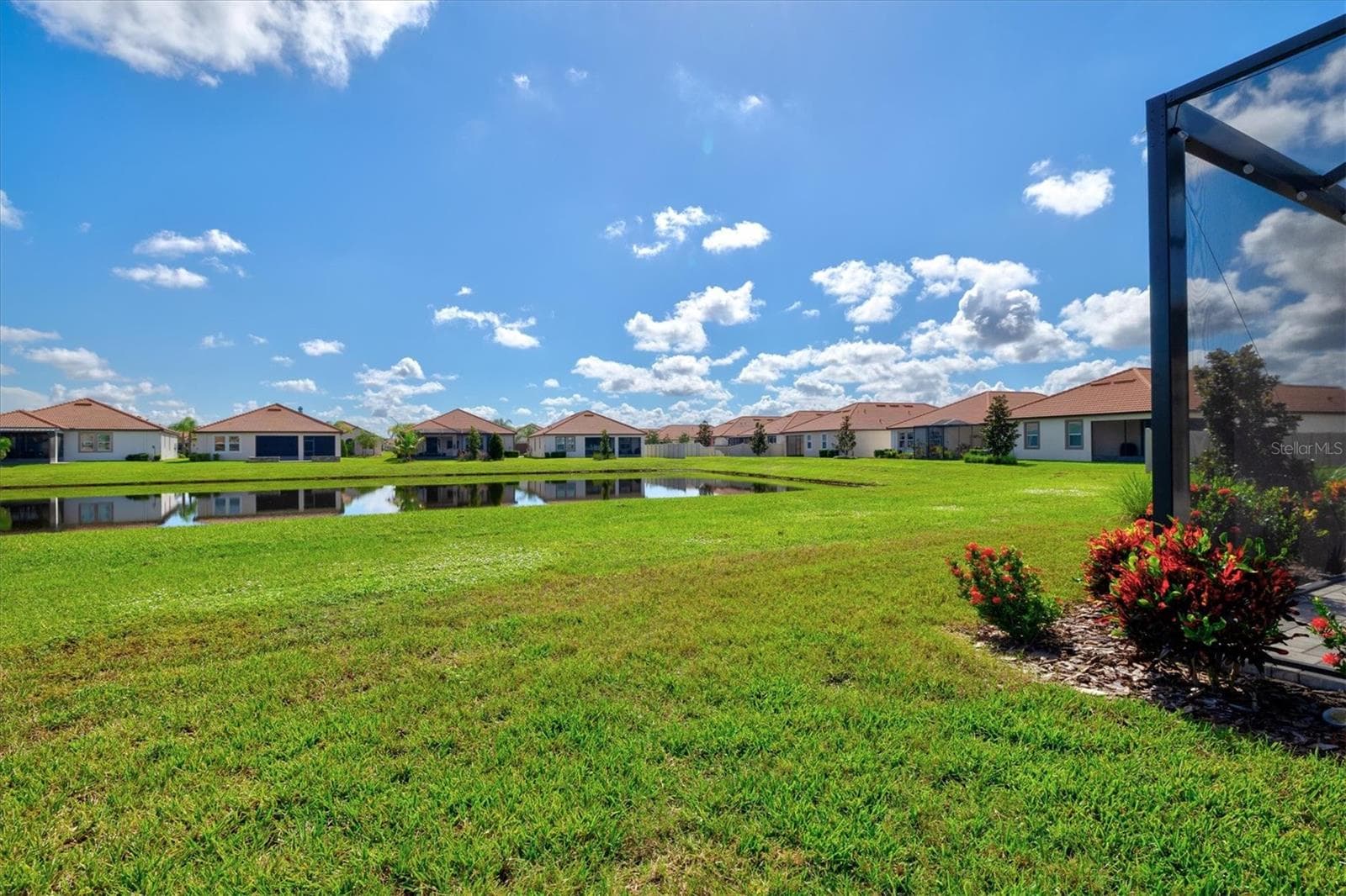 Single Family Residence at 17216 SCUBA CREST ST, WIMAUMA, photo 31 of 98