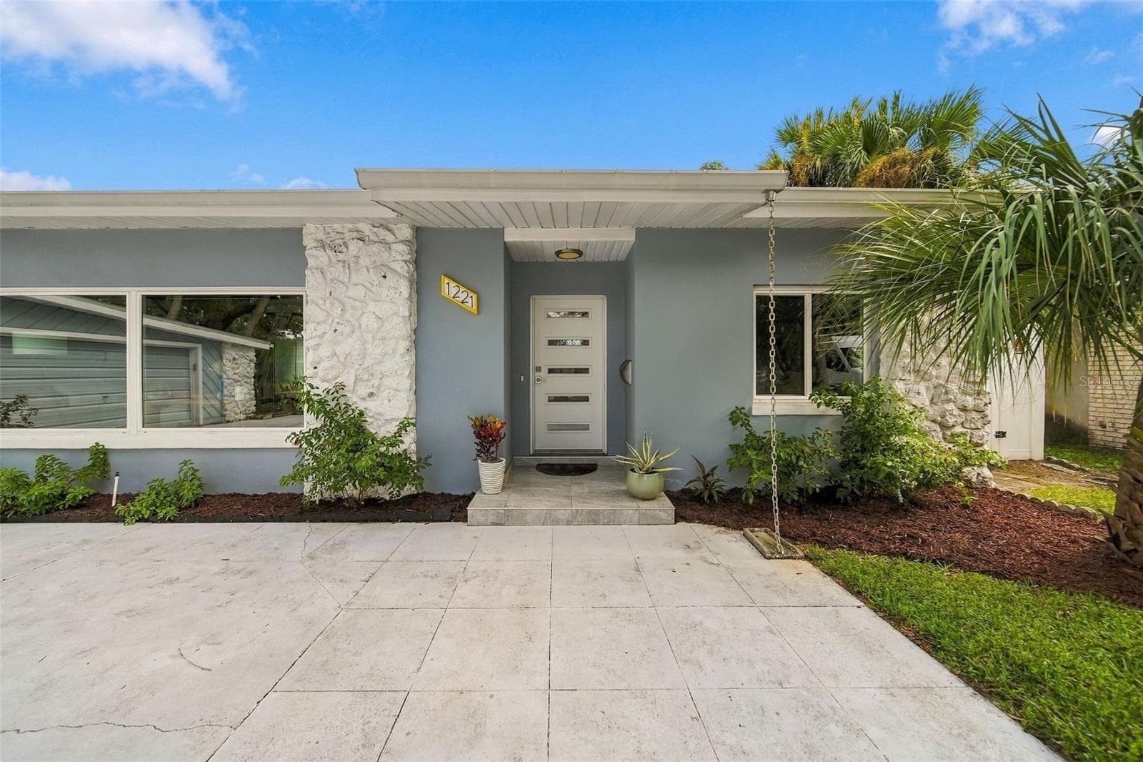 Single Family Residence at 1221 SILVERSTONE AVE, ORLANDO, photo 4 of 30