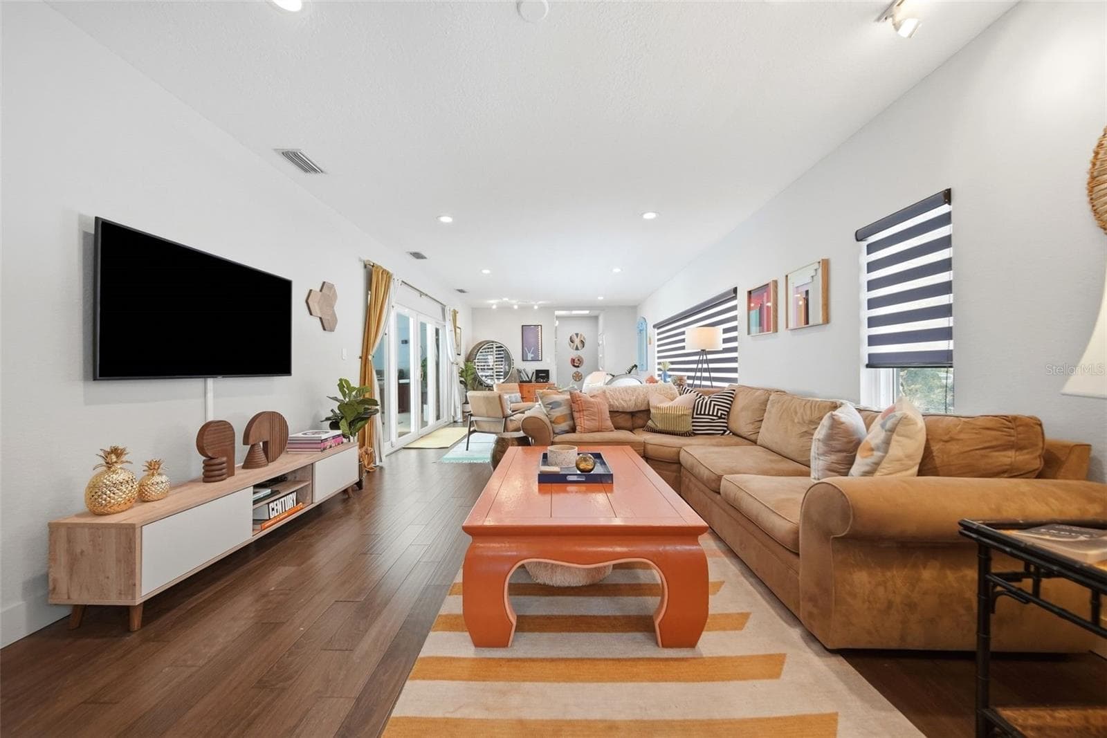 17 x 29 living room - 1221 SILVERSTONE AVE, ORLANDO