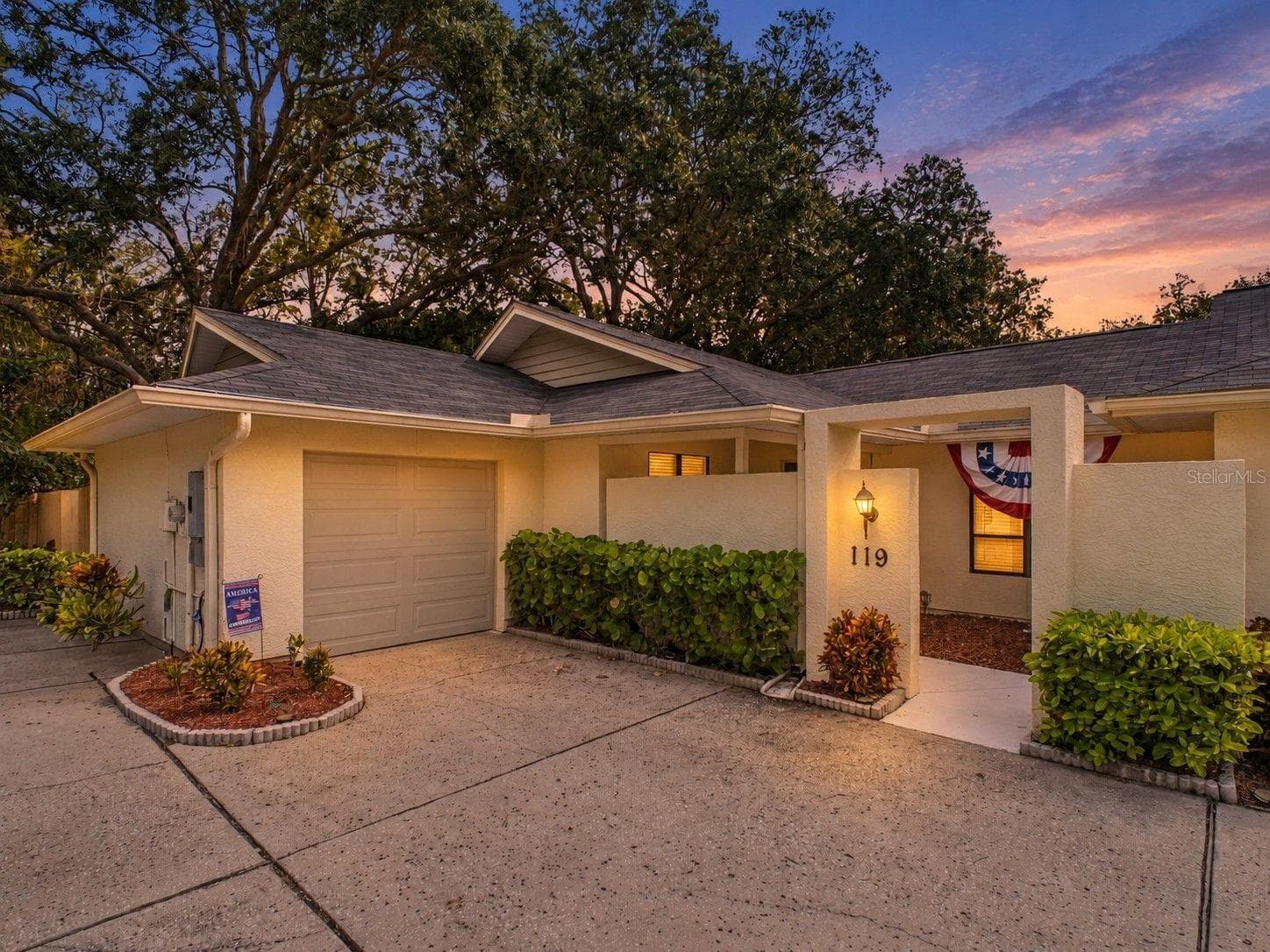 Villa at 119 PARKSIDE COLONY DR, TARPON SPRINGS, photo 2 of 76