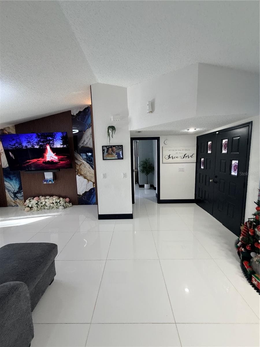 Single Family Residence at 8334 COLMA ST, SPRING HILL, photo 8 of 99