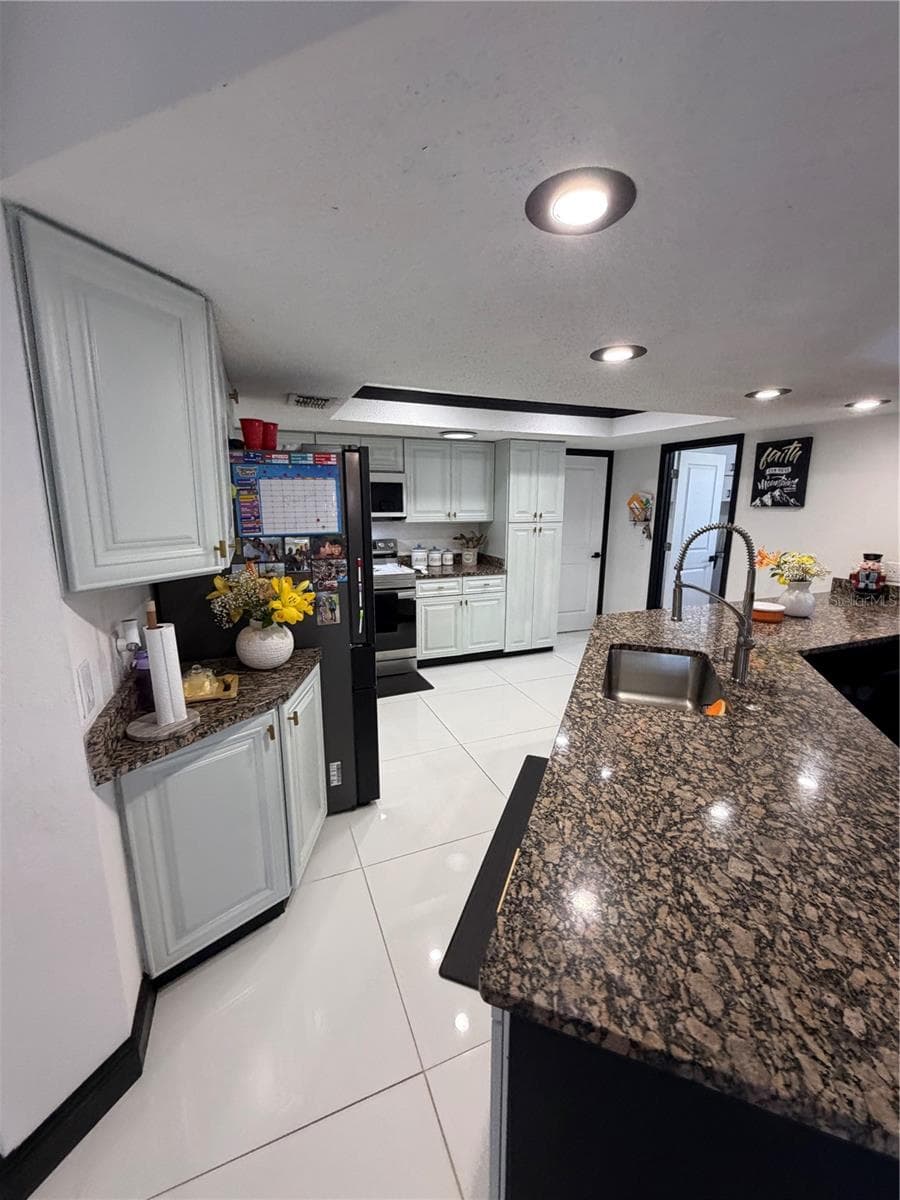 Single Family Residence at 8334 COLMA ST, SPRING HILL, photo 14 of 99