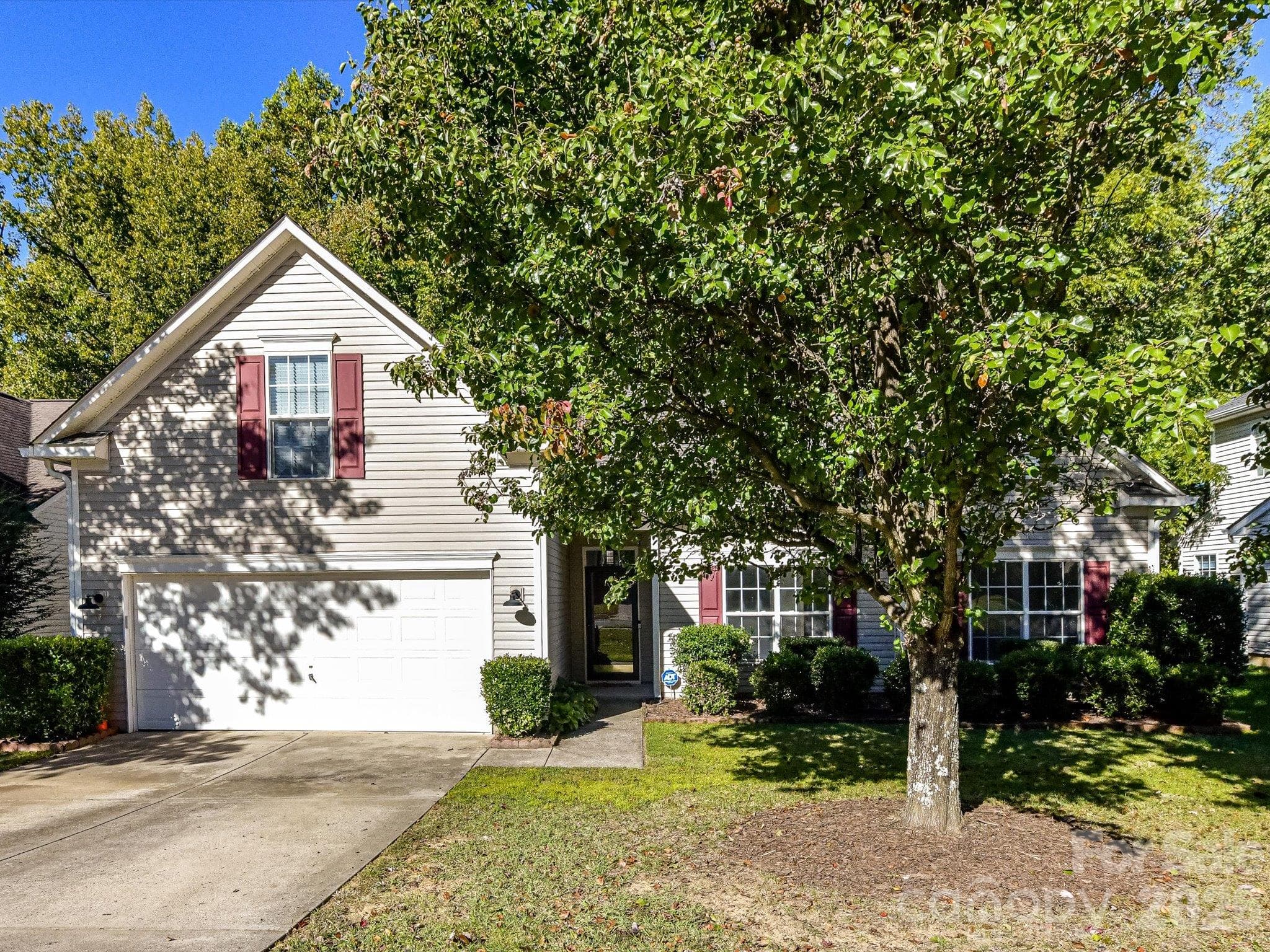 Single Family Residence at 6429 Sackett Way, Charlotte, photo 3 of 60