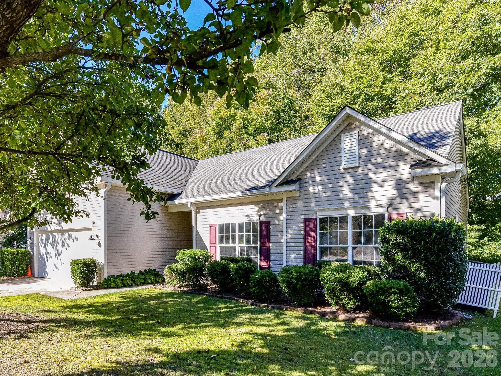 Single Family Residence at 6429 Sackett Way, Charlotte, photo 7 of 60