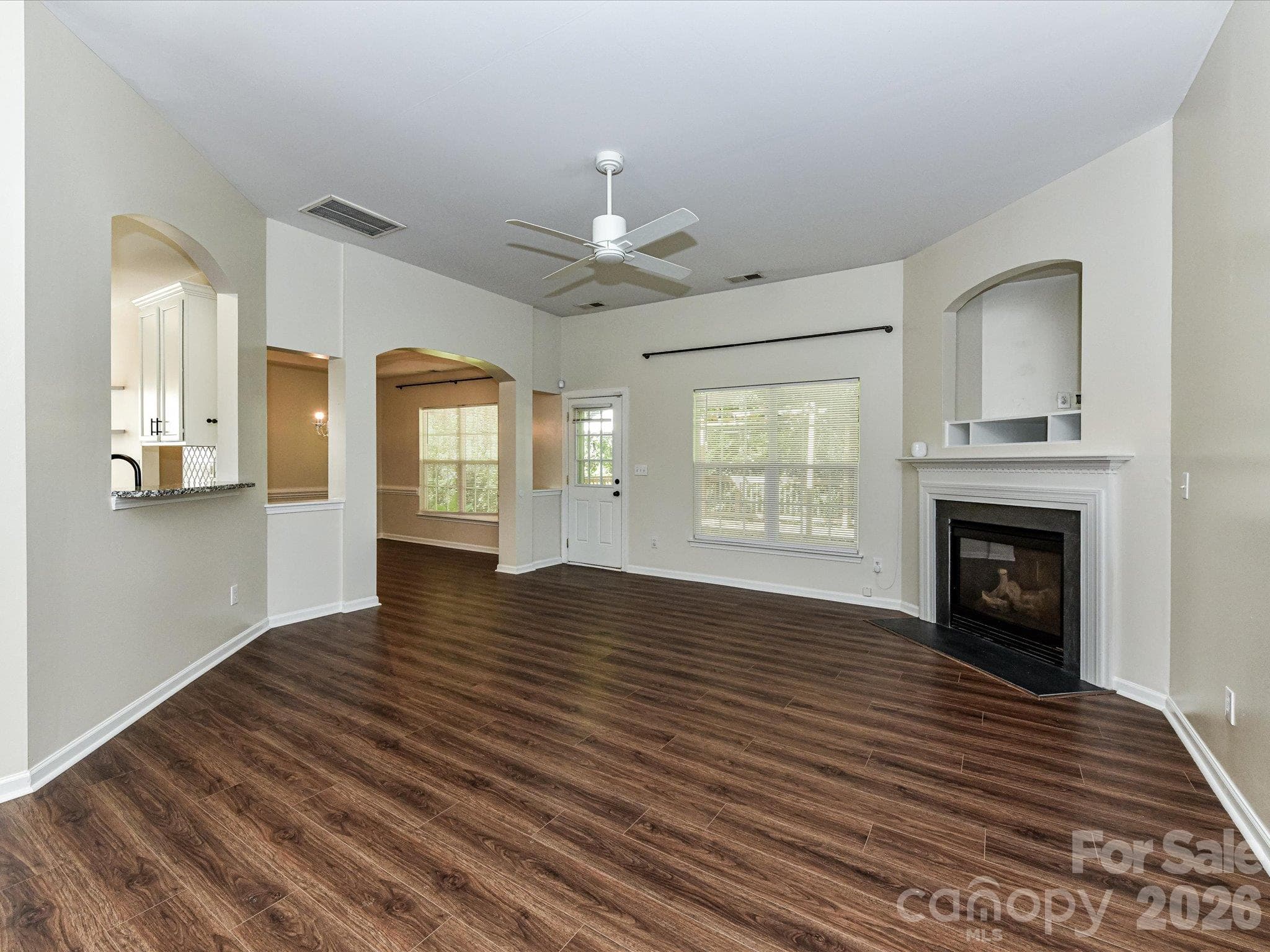 Single Family Residence at 6429 Sackett Way, Charlotte, photo 10 of 60