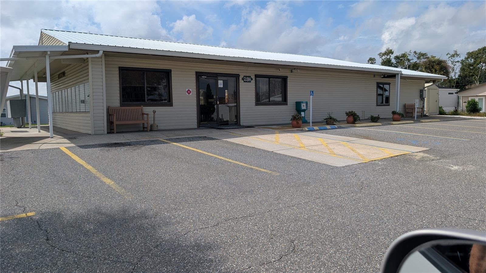 LAUNDRY AND MAIL BUILDING - 207 CITRUS RIDGE DR, DAVENPORT