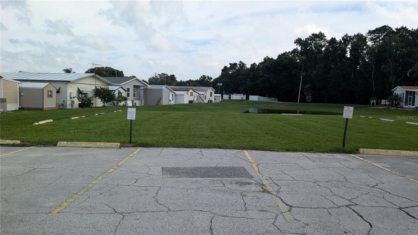 OVER LOOKING REAR OF HOUSE (WHITE SHED IN MIDDLE) - 207 CITRUS RIDGE DR, DAVENPORT