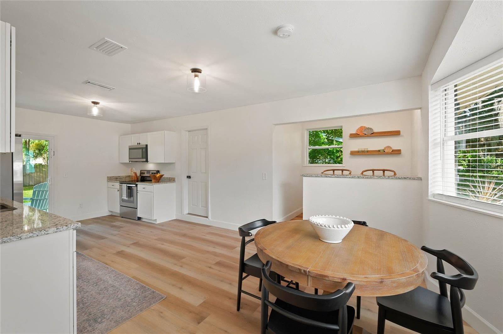 dining/dinette/kitchen - 556 OLIVER DR, NEW SMYRNA BEACH