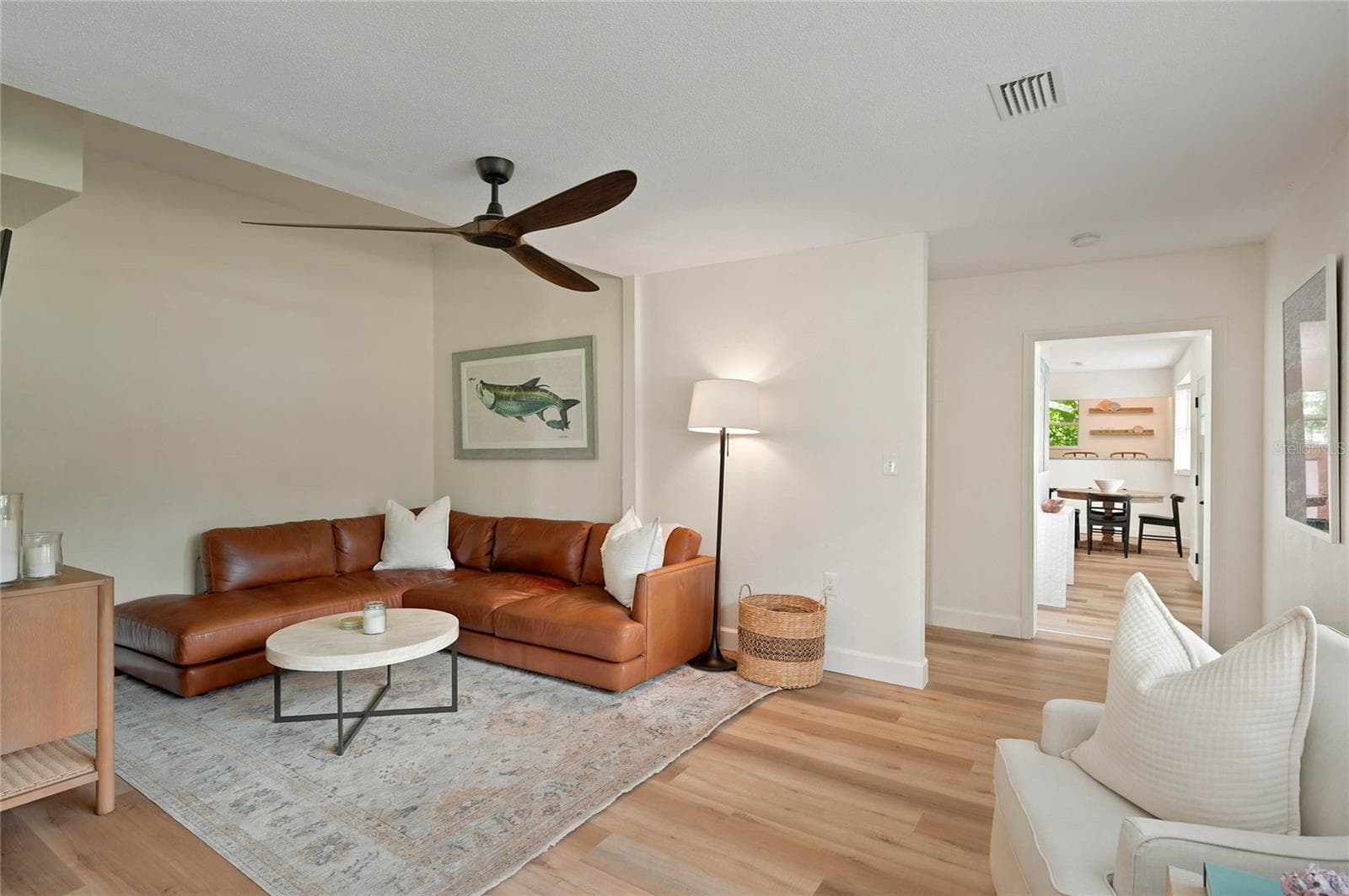 living - 556 OLIVER DR, NEW SMYRNA BEACH
