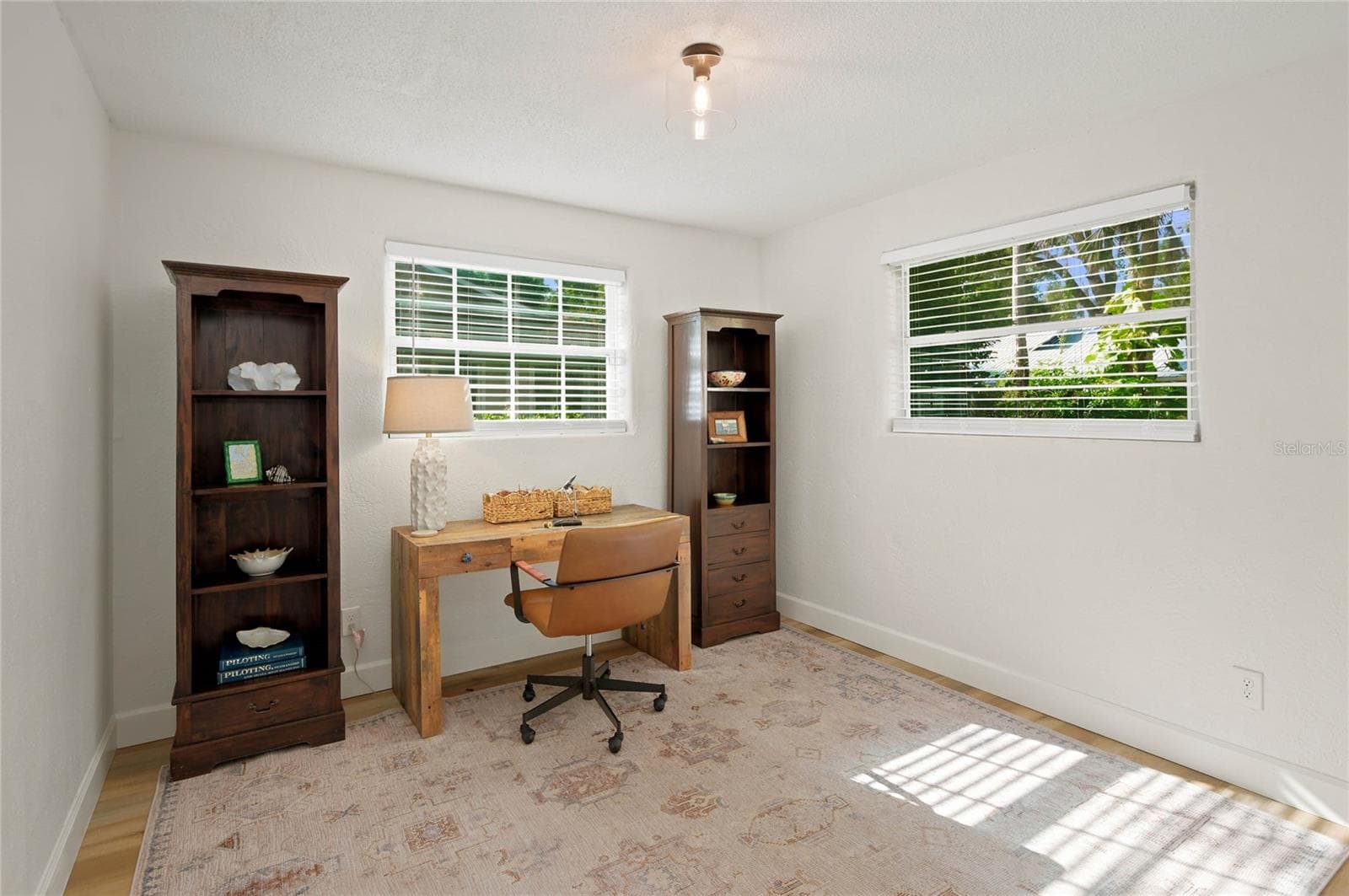 2nd bedroom, makes nice office space - 556 OLIVER DR, NEW SMYRNA BEACH