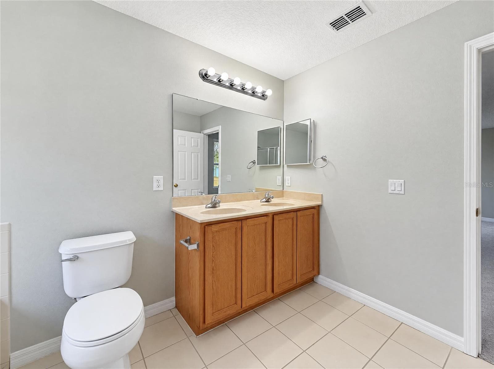 Single Family Residence at 2474 MALLOW OAK CT, APOPKA, photo 12 of 24