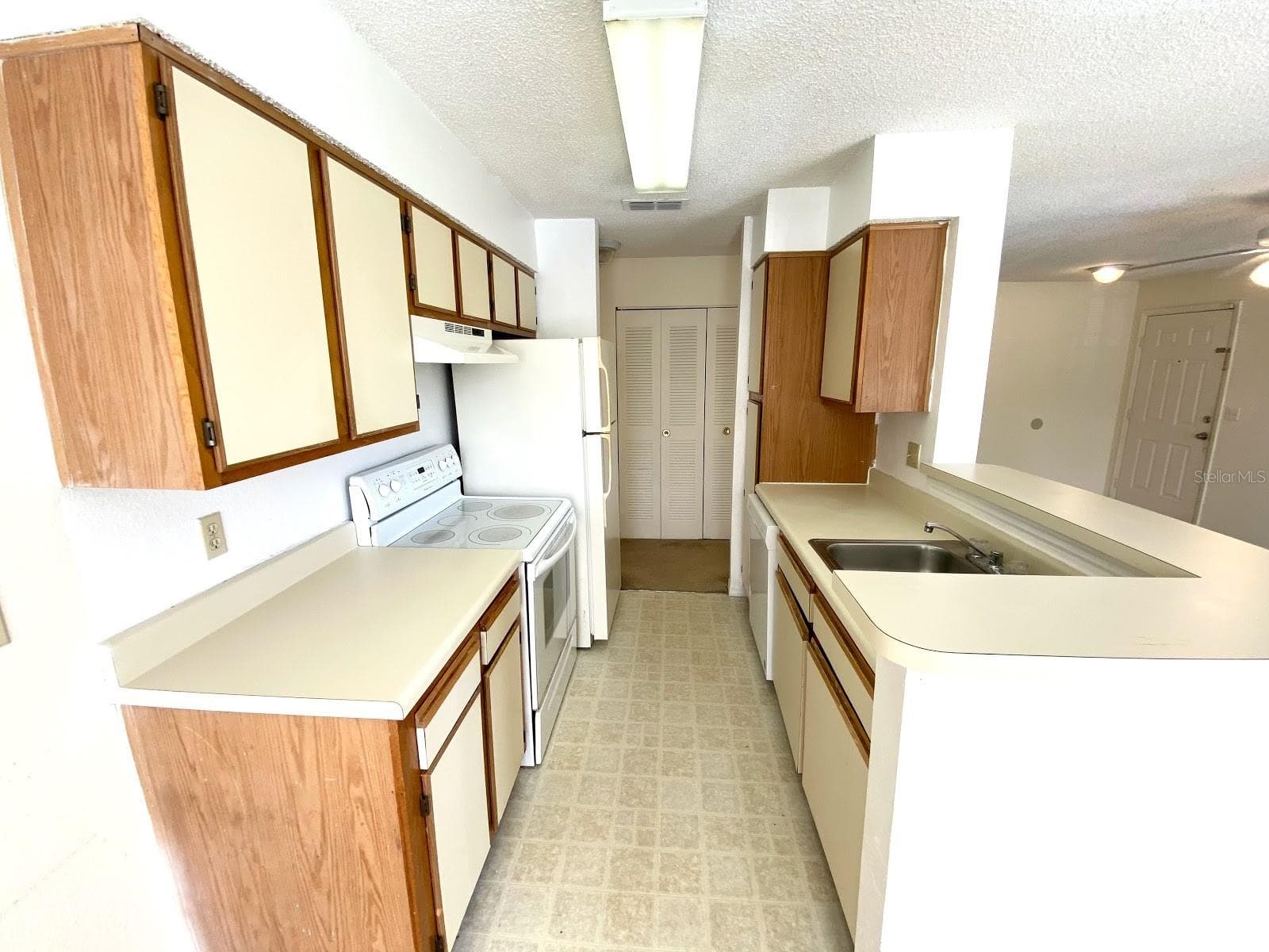 Condominium at 1083 S HIAWASSEE RD #623, ORLANDO, photo 10 of 25