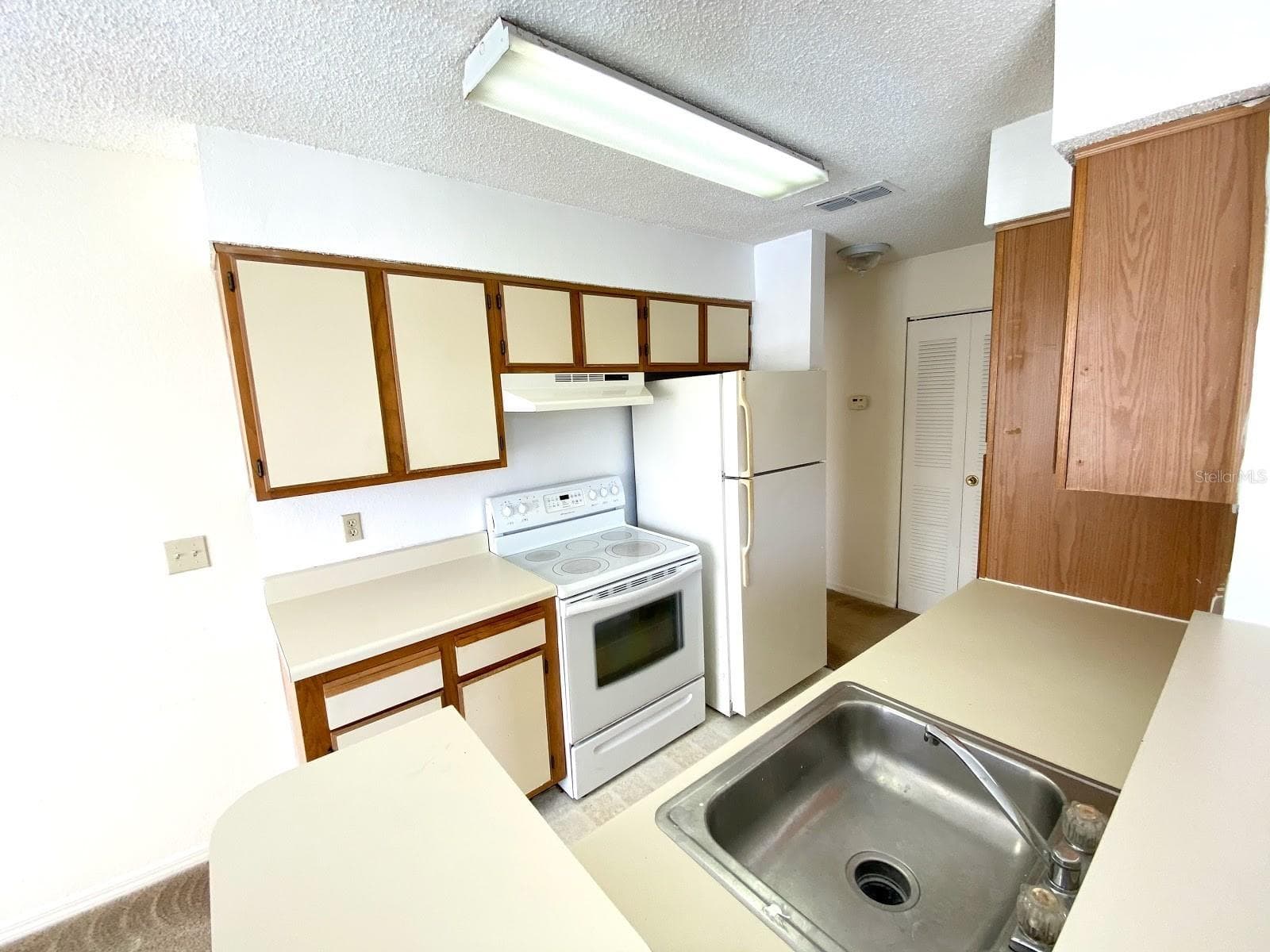 Condominium at 1083 S HIAWASSEE RD #623, ORLANDO, photo 17 of 25