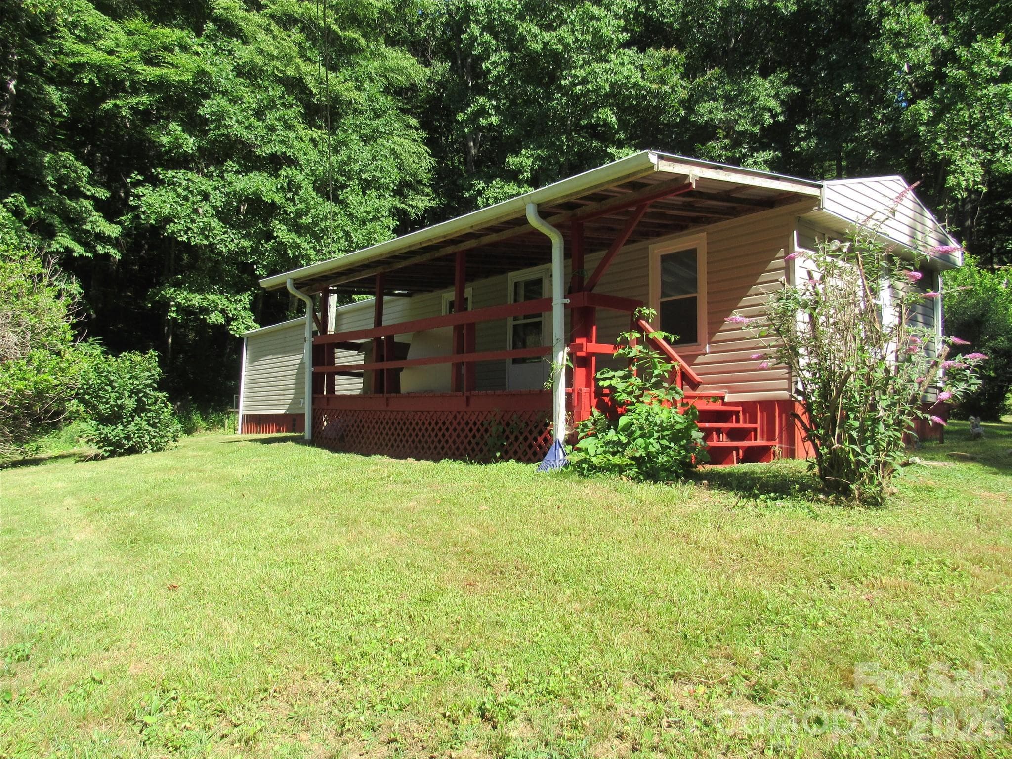 Single Family Residence at 664 Woodfin Road, Sylva, photo 2 of 23