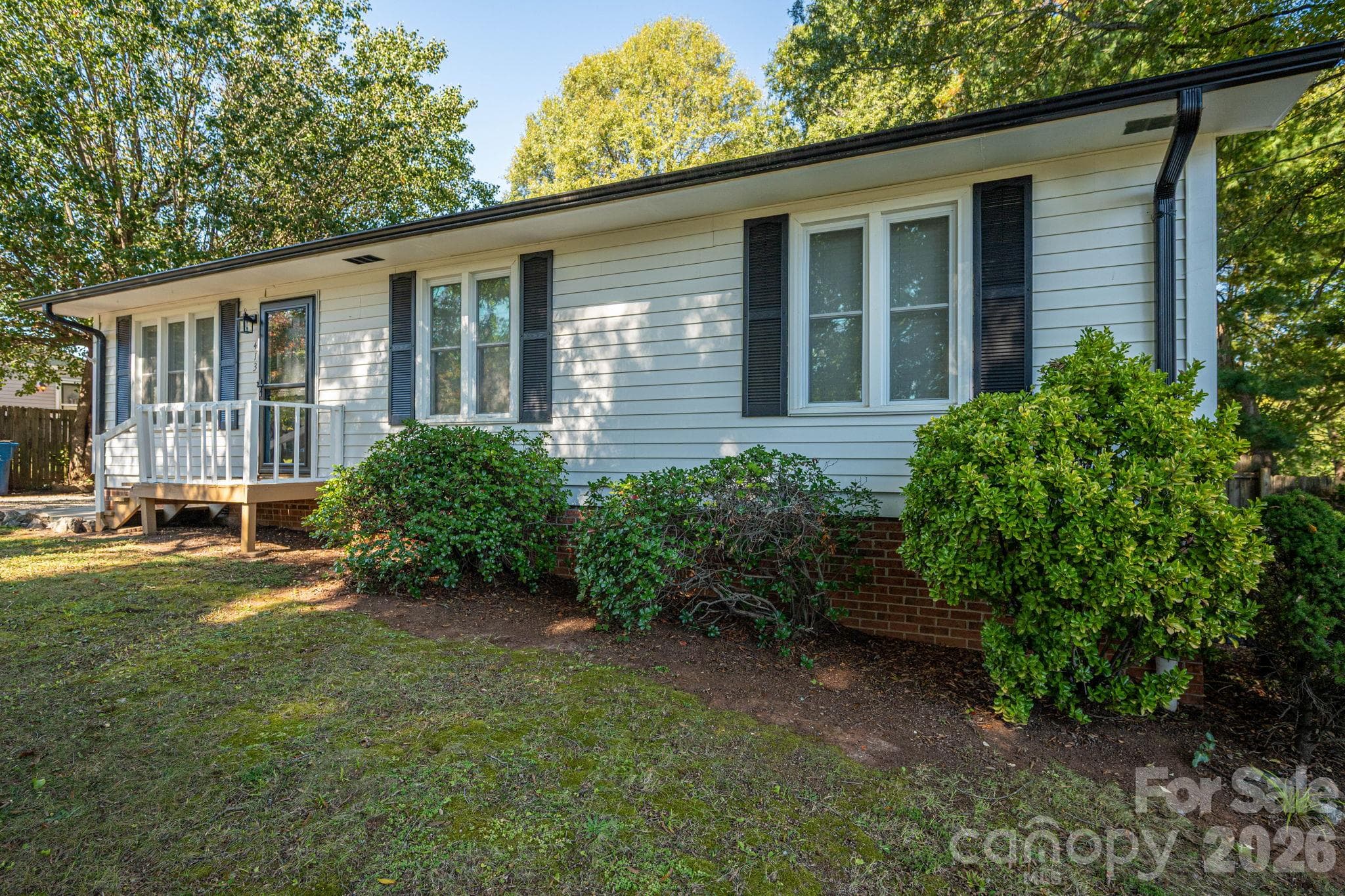 Single Family Residence at 413 E Klutz Street, Maiden, photo 8 of 38
