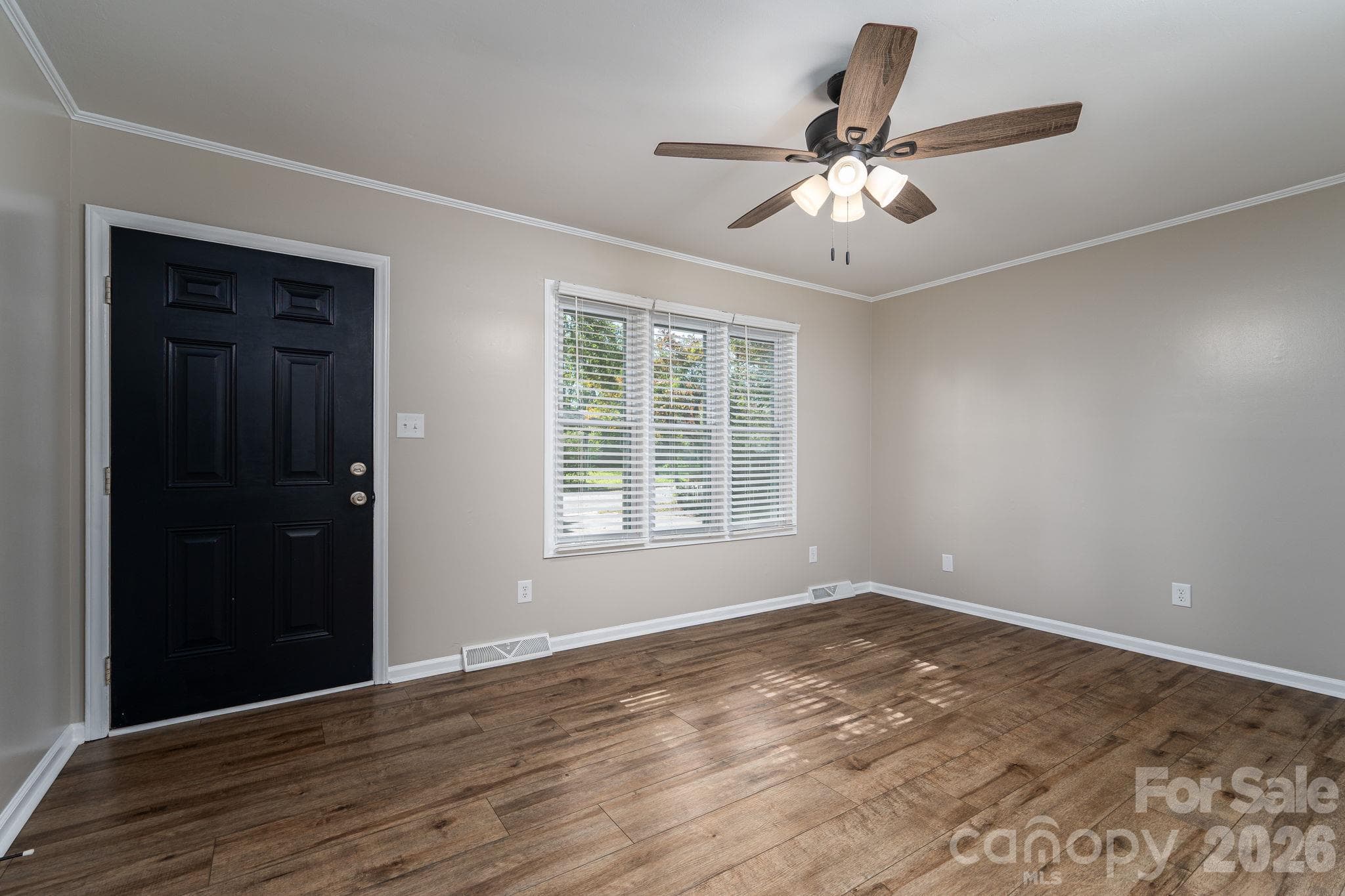 Single Family Residence at 413 E Klutz Street, Maiden, photo 24 of 38