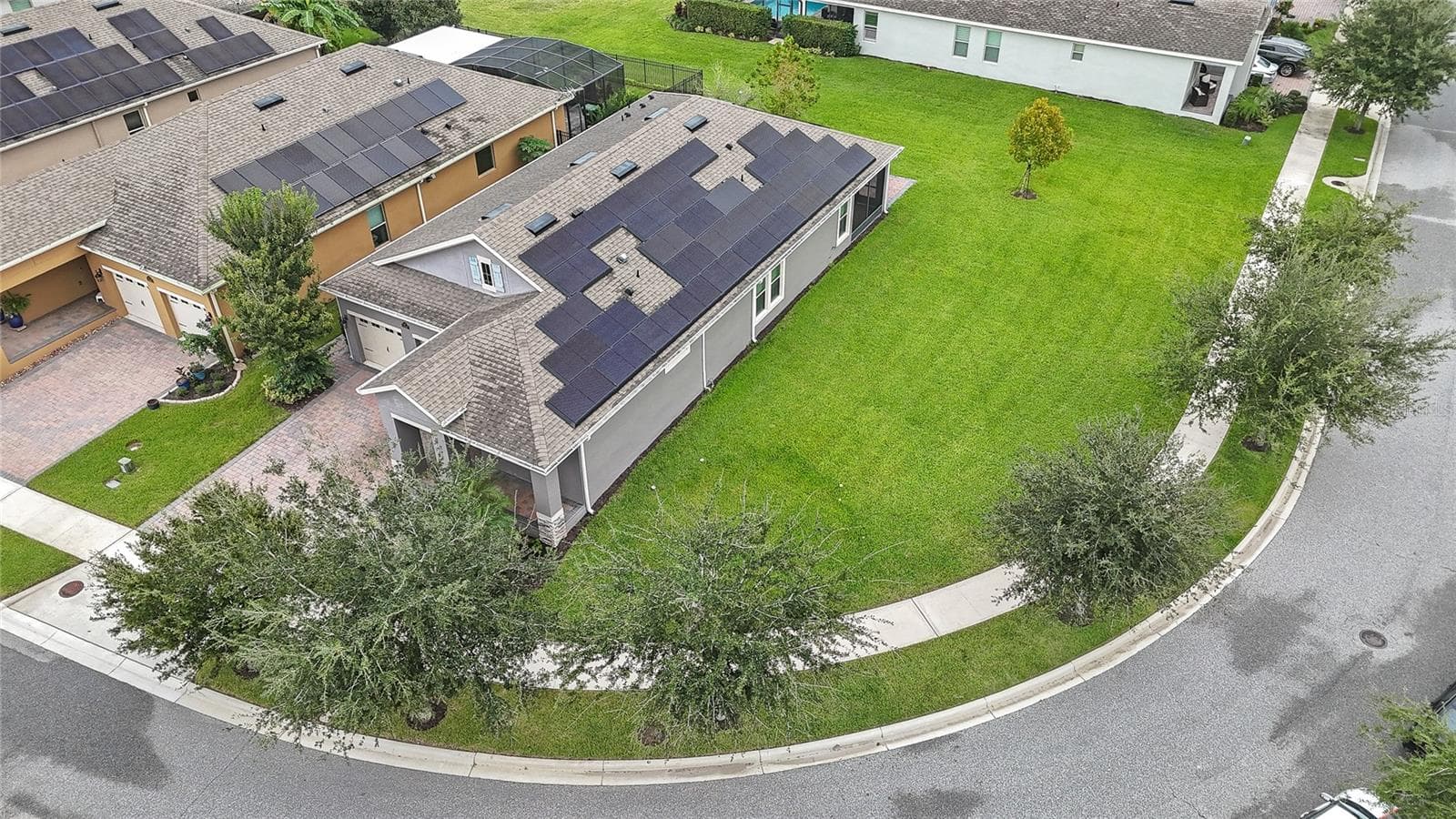 Single Family Residence at 10097 BEACH PORT DR, WINTER GARDEN, photo 2 of 35