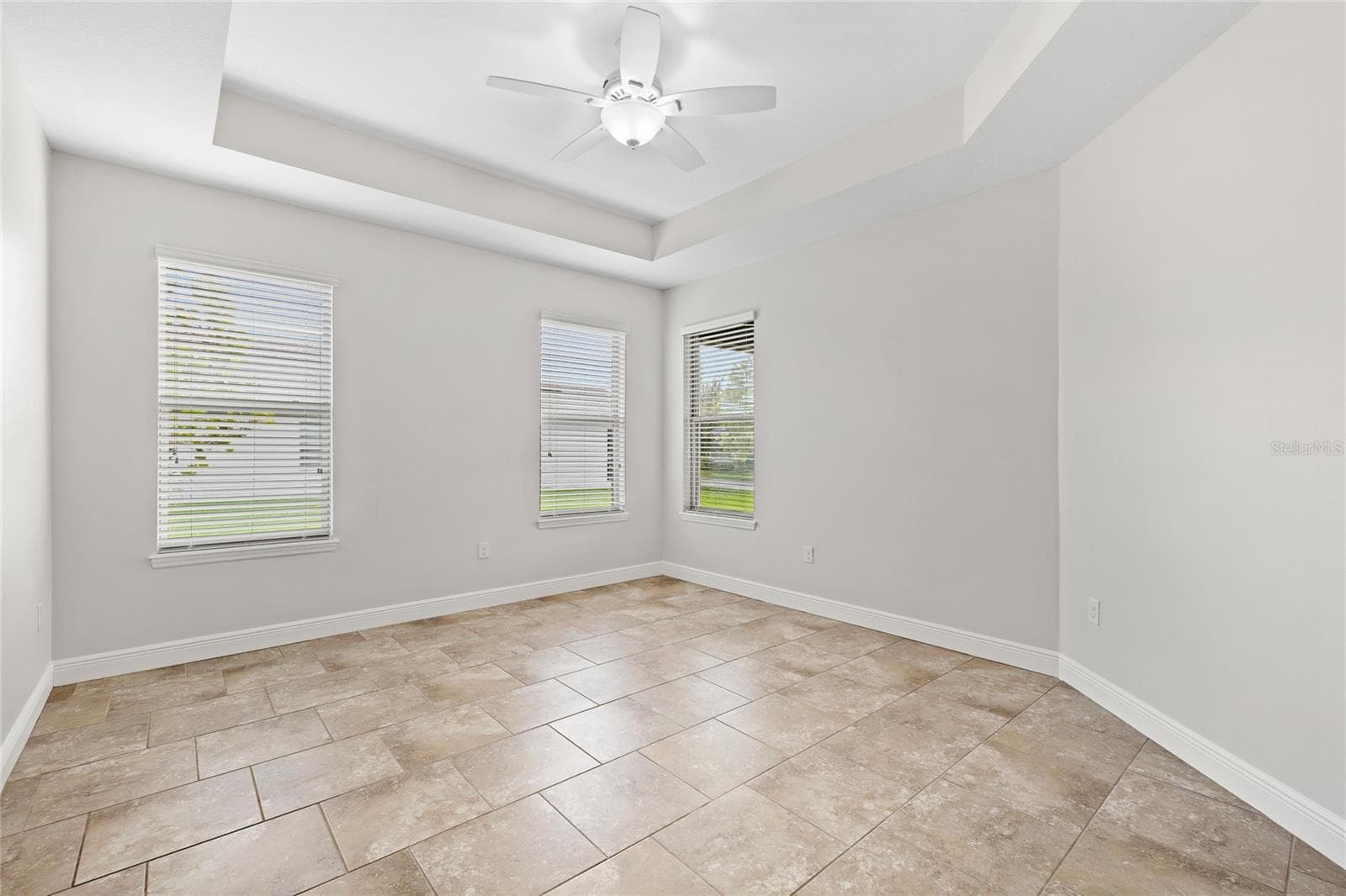 Single Family Residence at 10097 BEACH PORT DR, WINTER GARDEN, photo 12 of 35