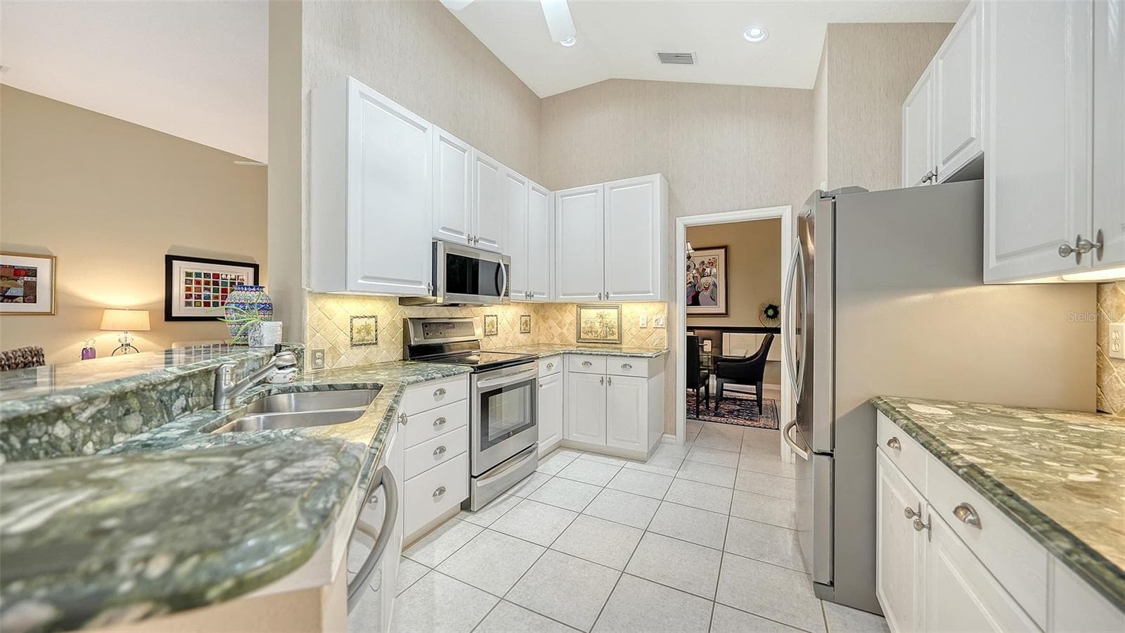 Single Family Residence at 6609 PEBBLE BEACH WAY, LAKEWOOD RANCH, photo 14 of 58
