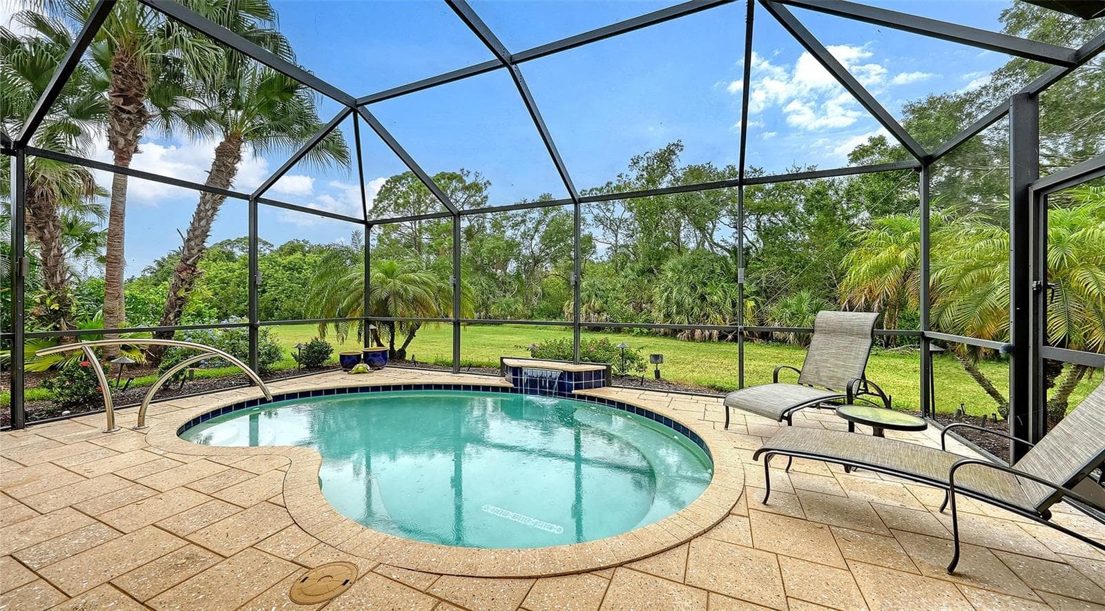 Single Family Residence at 6609 PEBBLE BEACH WAY, LAKEWOOD RANCH, photo 32 of 58