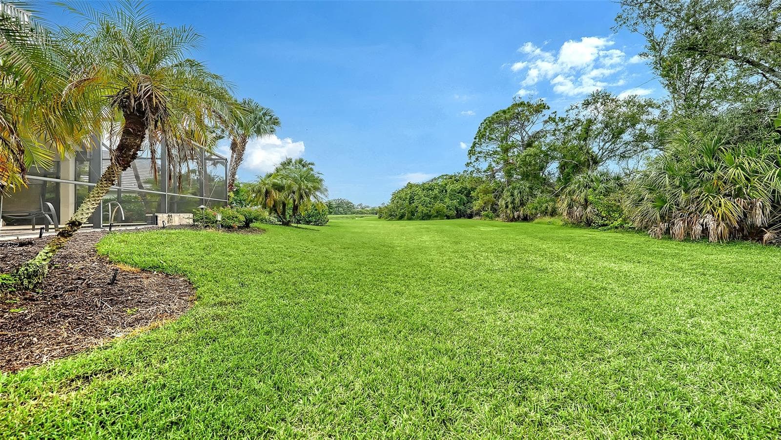 Single Family Residence at 6609 PEBBLE BEACH WAY, LAKEWOOD RANCH, photo 40 of 58