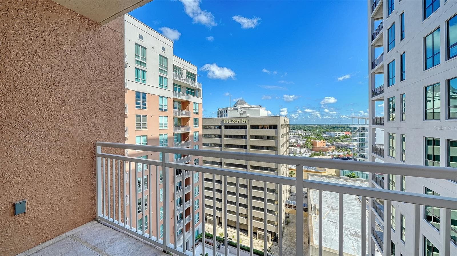 Condominium at 1350 MAIN ST #1409, SARASOTA, photo 5 of 35