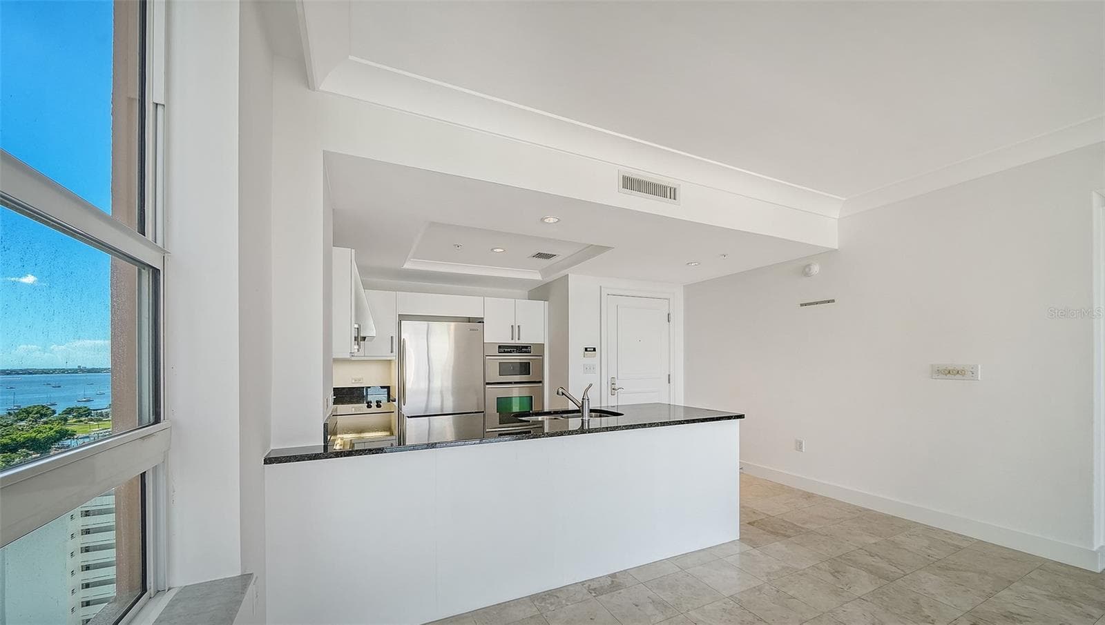 Condominium at 1350 MAIN ST #1409, SARASOTA, photo 9 of 35
