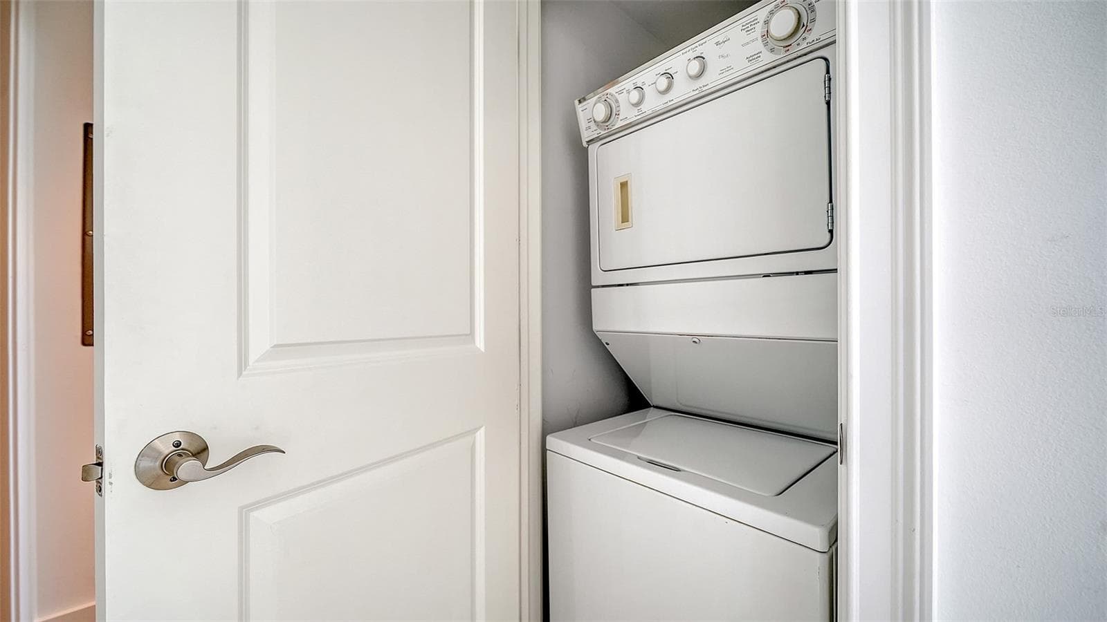 Condominium at 1350 MAIN ST #1409, SARASOTA, photo 19 of 35