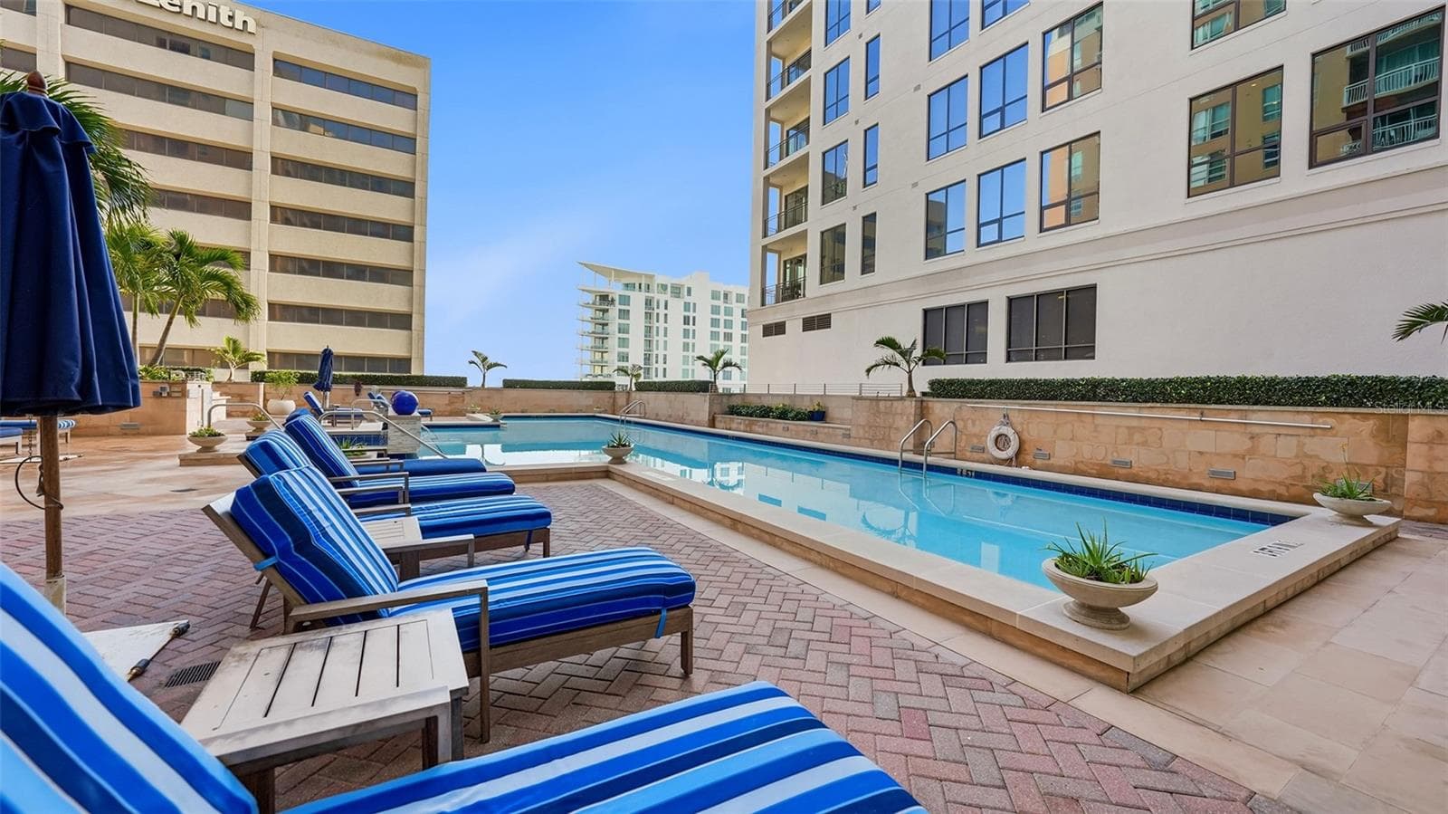 Condominium at 1350 MAIN ST #1409, SARASOTA, photo 20 of 35