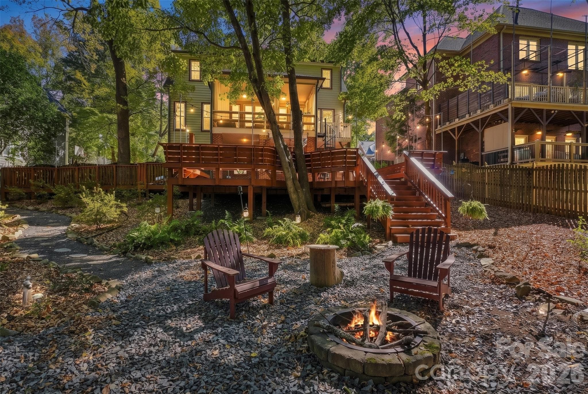Single Family Residence at 223 N Brackenbury Lane, Charlotte, photo 9 of 49