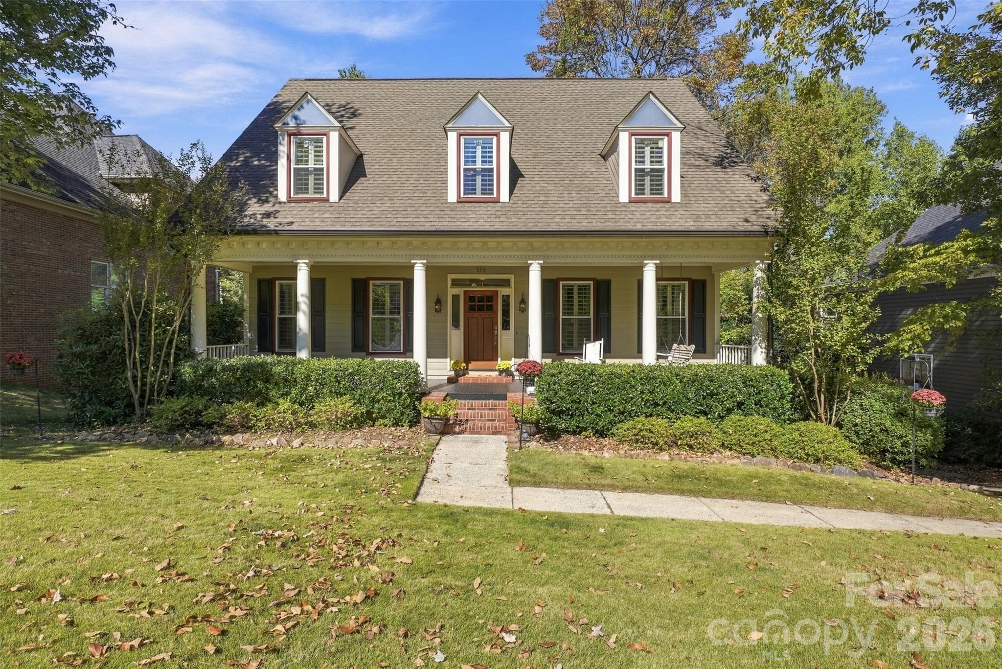 Single Family Residence at 223 N Brackenbury Lane, Charlotte, photo 14 of 49