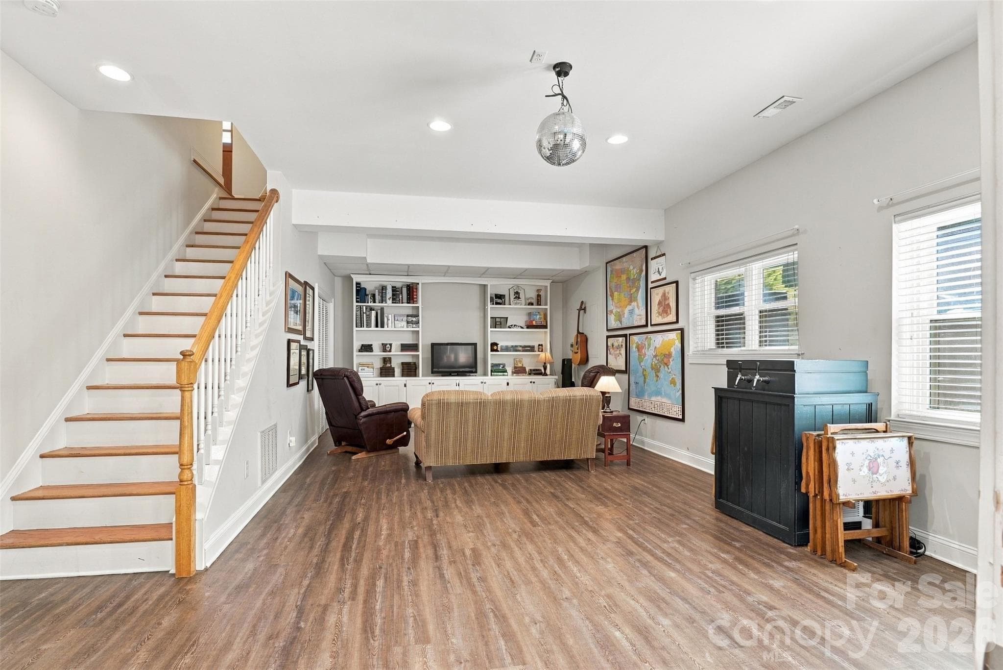 Single Family Residence at 223 N Brackenbury Lane, Charlotte, photo 38 of 49