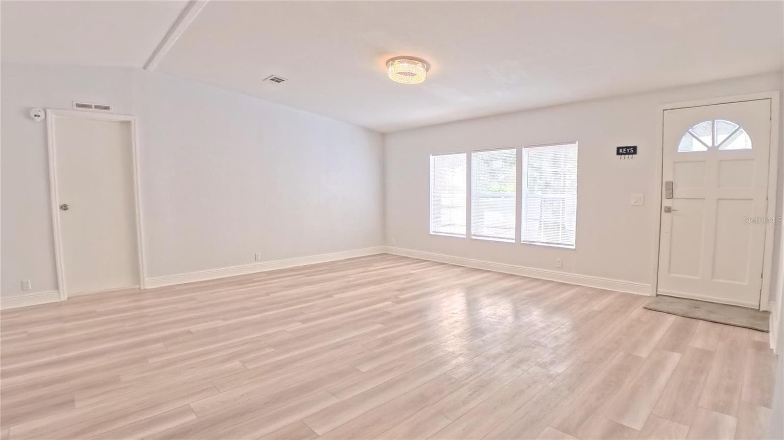 Manufactured Home at 7412 52ND AVE S, TAMPA, photo 10 of 27