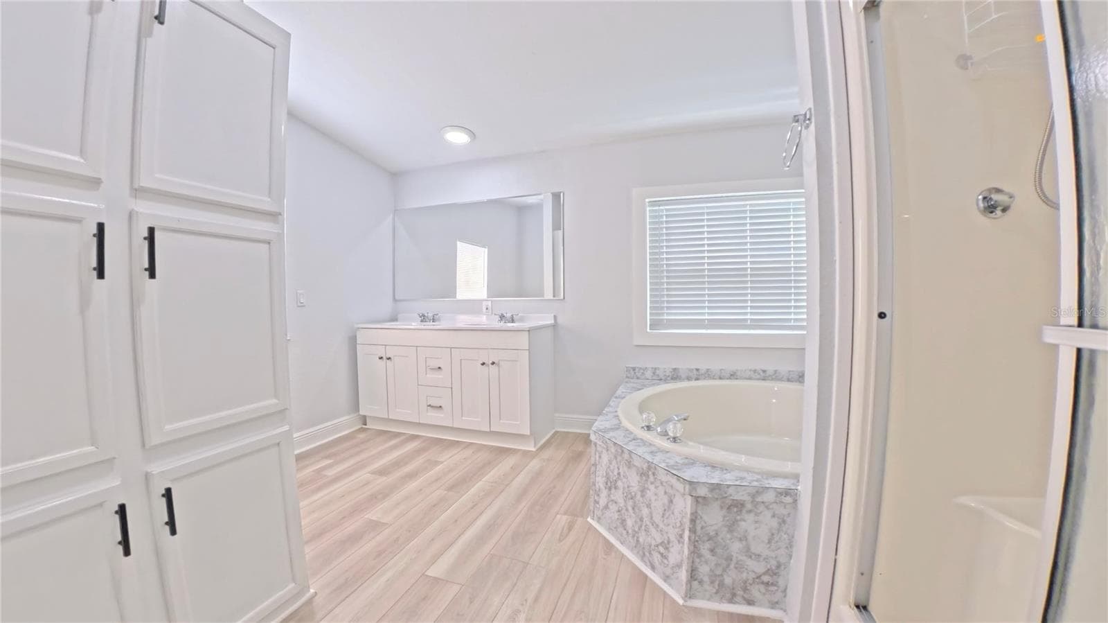 Manufactured Home at 7412 52ND AVE S, TAMPA, photo 19 of 27