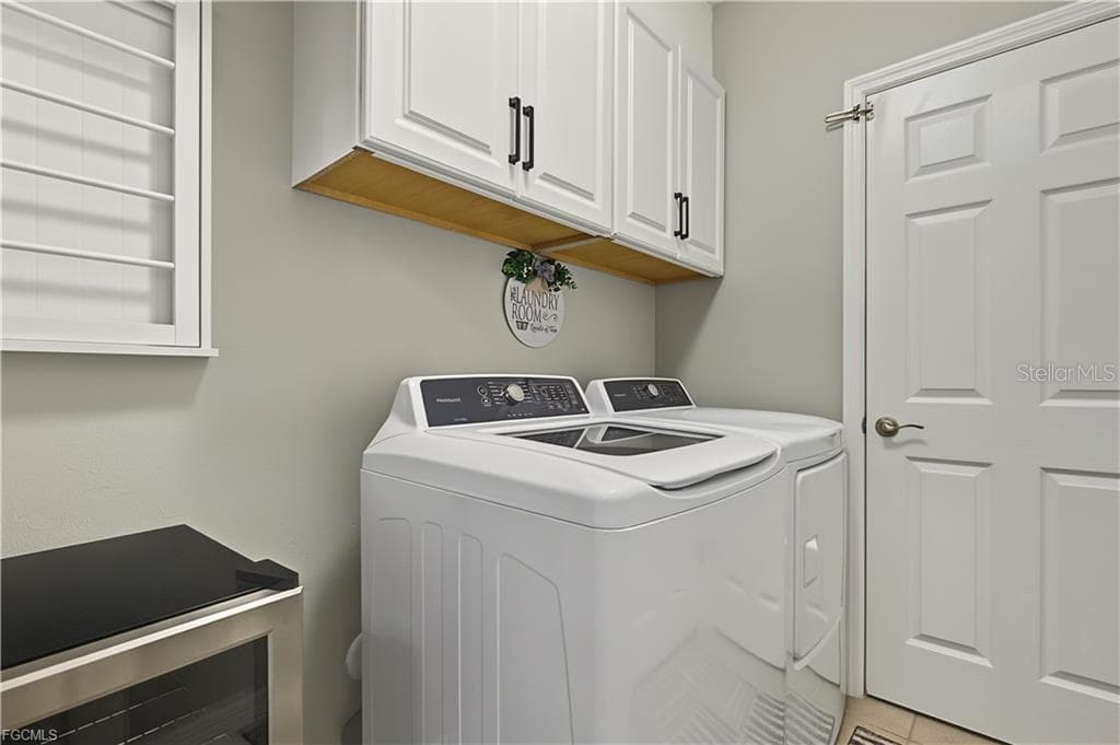 Single Family Residence at 3451 MANATI CT, CAPE CORAL, photo 15 of 97