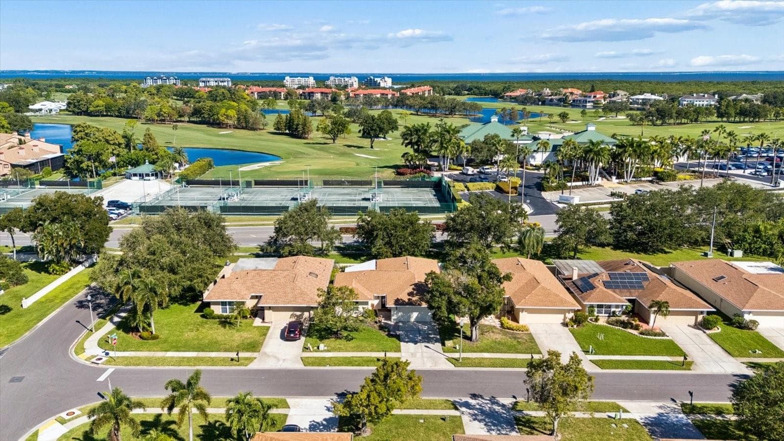 Single Family Residence at 2335 HERON CIR, CLEARWATER, photo 25 of 27