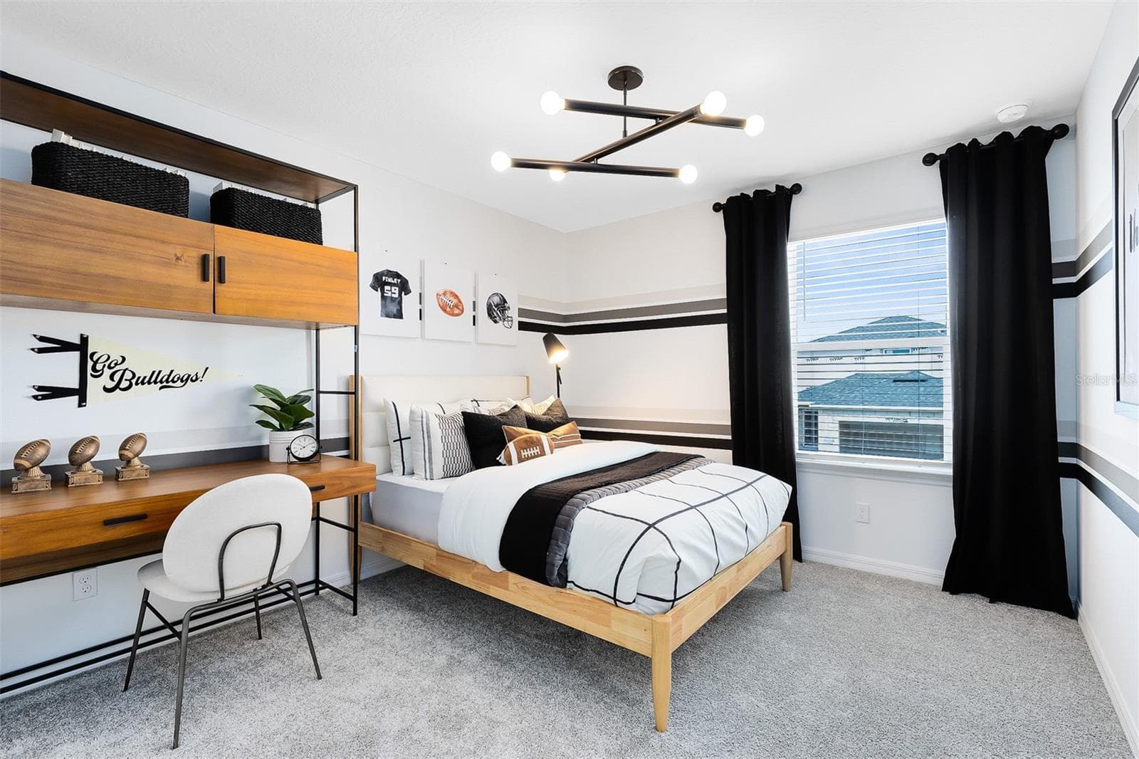 Actual home photo. Colors, finishes, textures and options may appear differently in person due to variations in monitors and viewing devices. - 5058 OAK SEED WAY, ST CLOUD